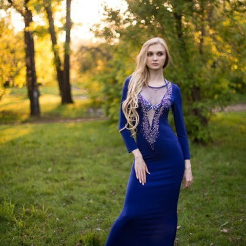 Синее со стразами, рр 42-44, 600р