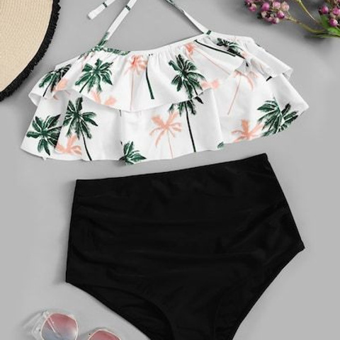 Предметное фото - элегантные бюстье и корсеты.