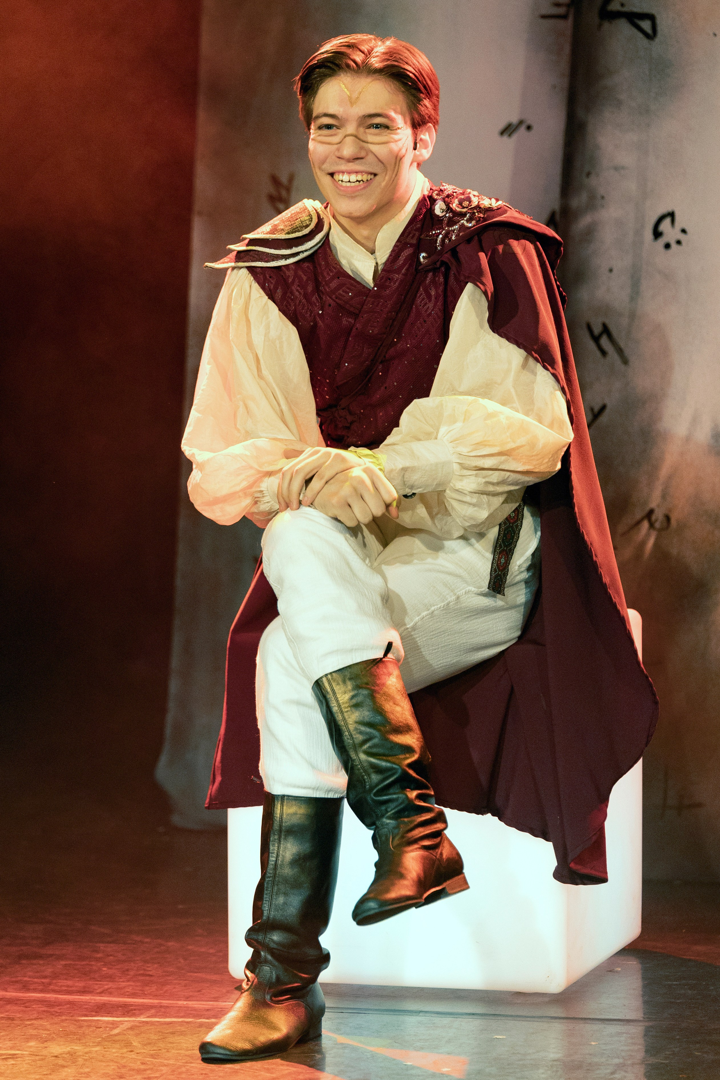 Мерч «Книга стихий». Фотограф Виктор Степанов