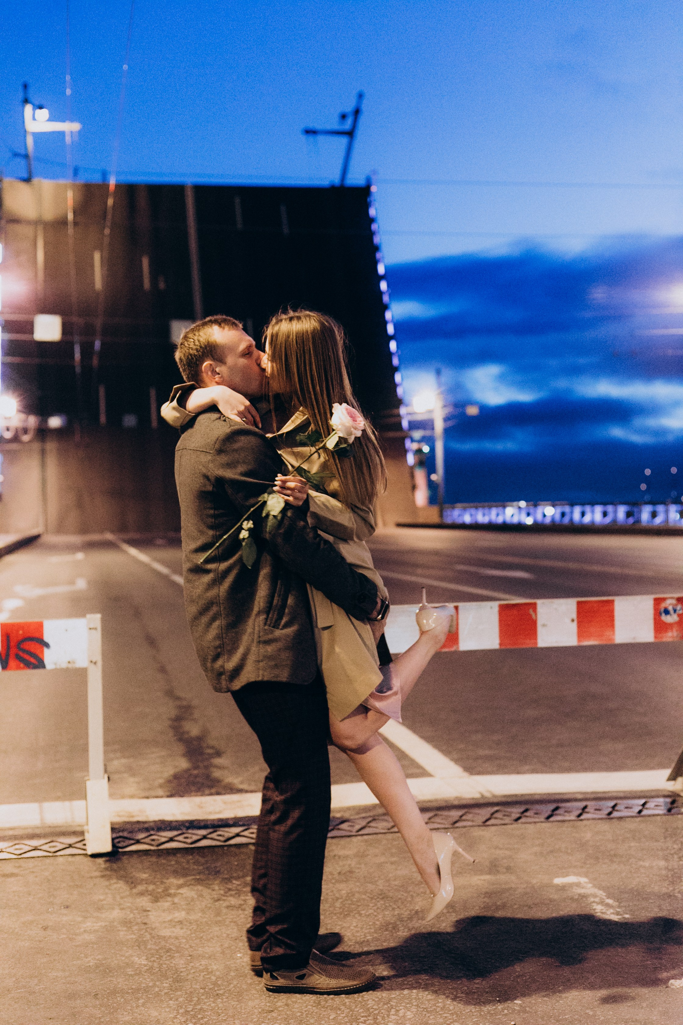 Фотосессия на разводных мостах в Санкт-Петербурге. Фотограф в Санкт-Петербурге Разиля Идиятуллина