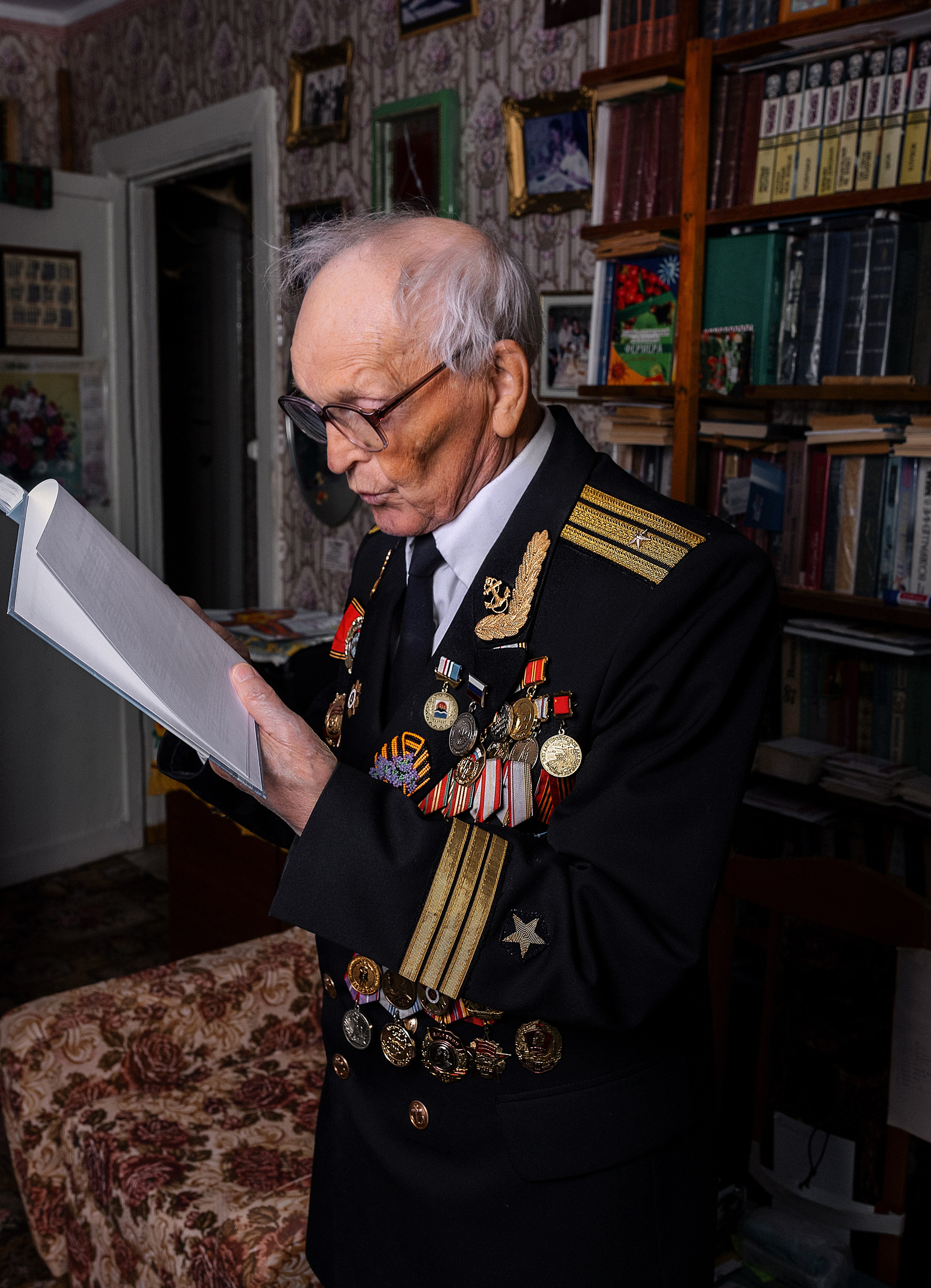 Всероссийский фотопроект «Китель Победы» г. Вилючинск. Ольга Смирнова юрист, фотограф