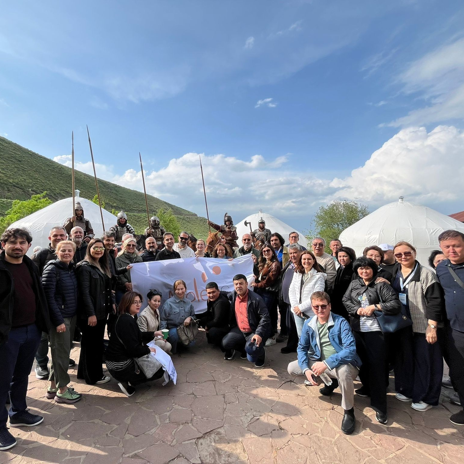 Организация корпоративных туров и экскурсий в Алматы и Казахстане на профессиональном уровне