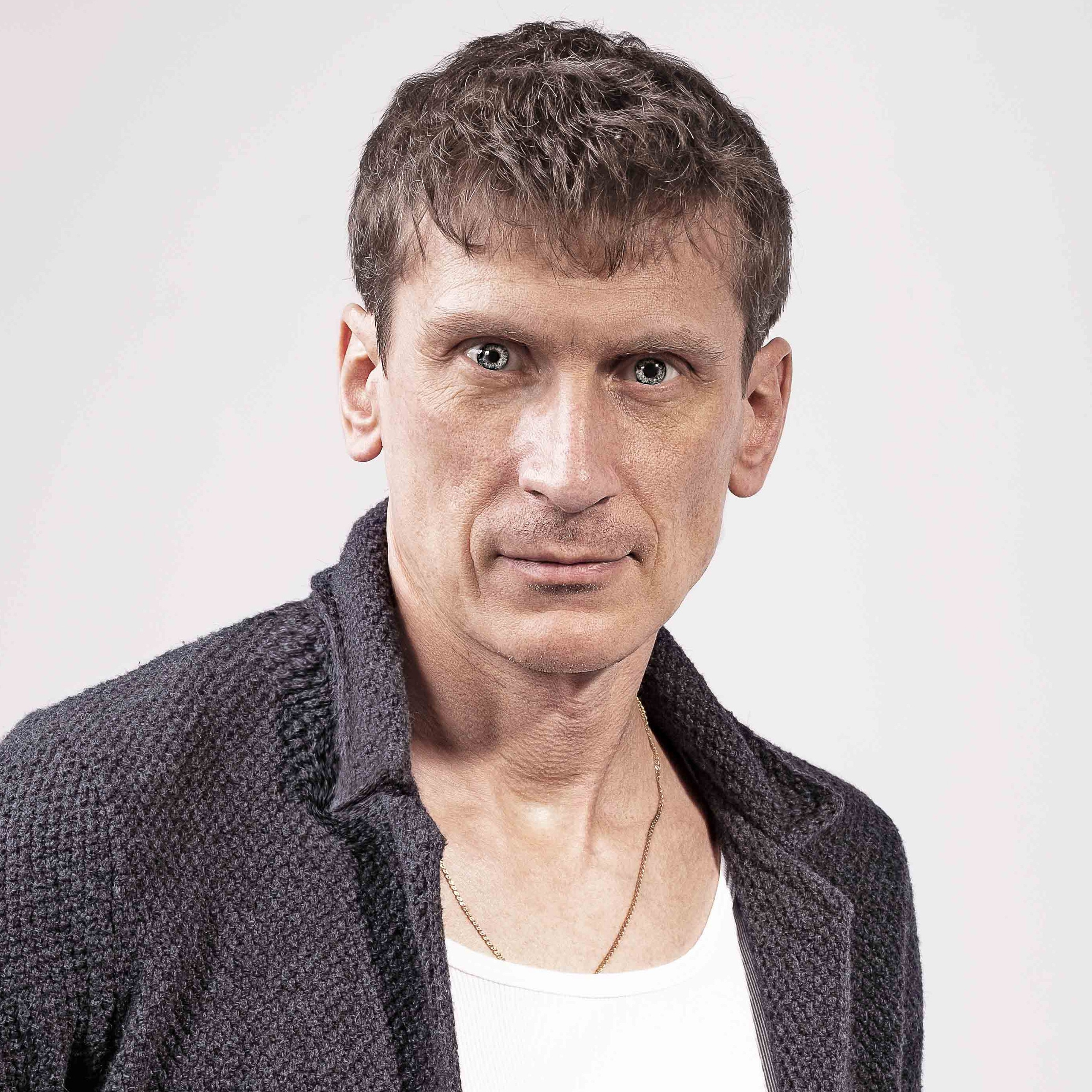 Контакты. Портретный фотограф Влад Егоров