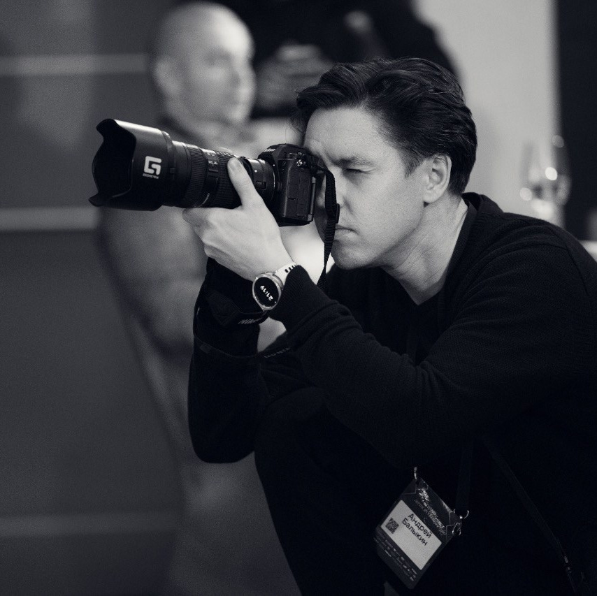 Контакты. Фотограф Андрей Балыкин