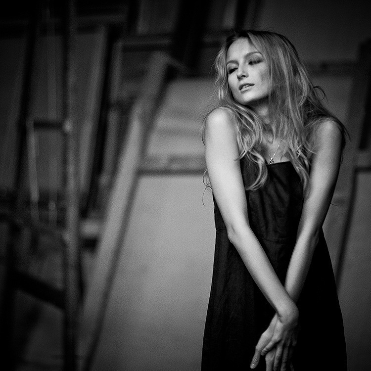 CONTACTS. Свадебный и студийный фотограф в Москве Андрей Сопрано