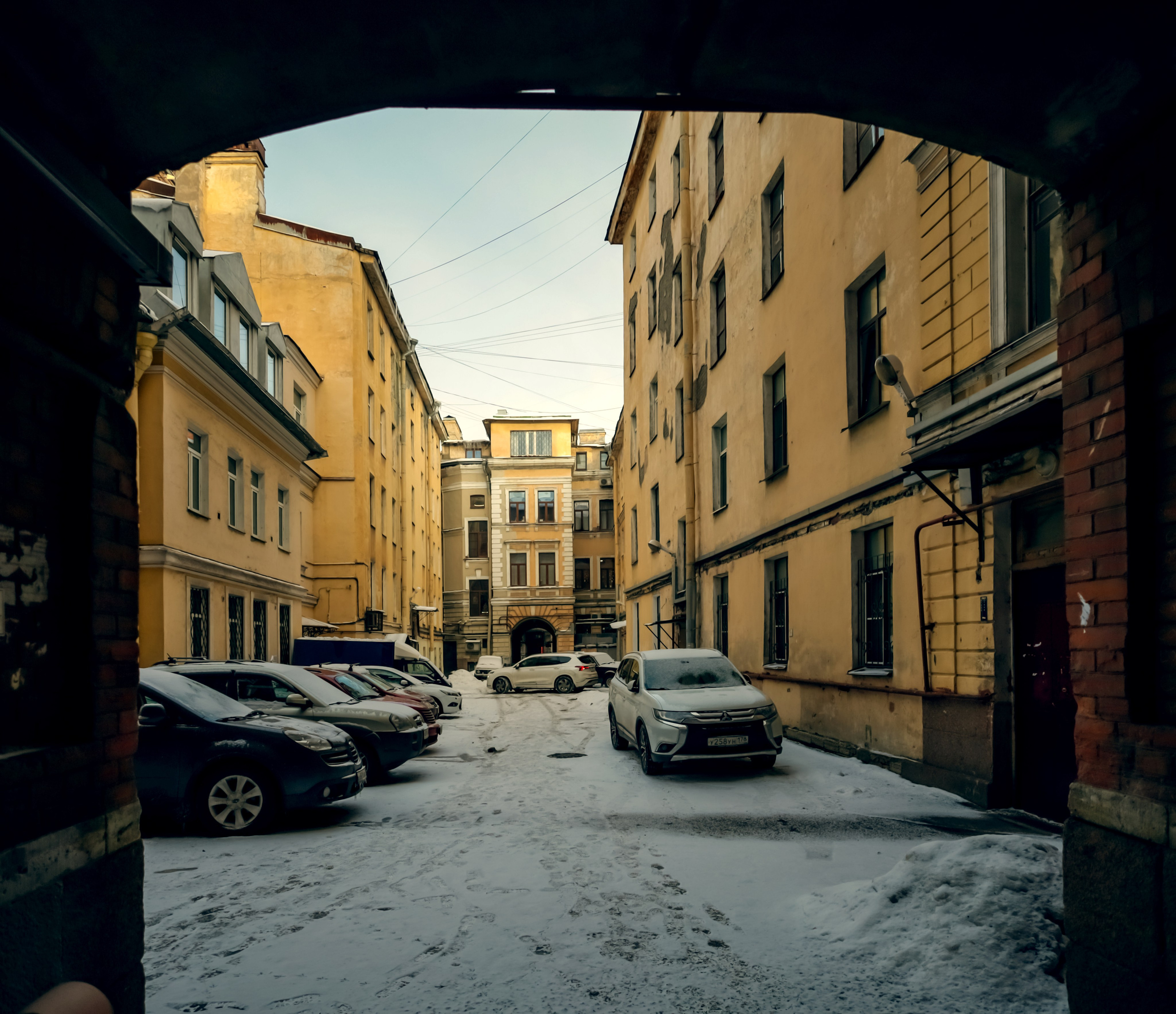 Дом лейтенанта Юрия Корсака. 812 оттенков Питера