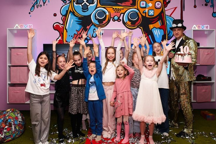 Аниматор и детские шоу. Izmailov loft