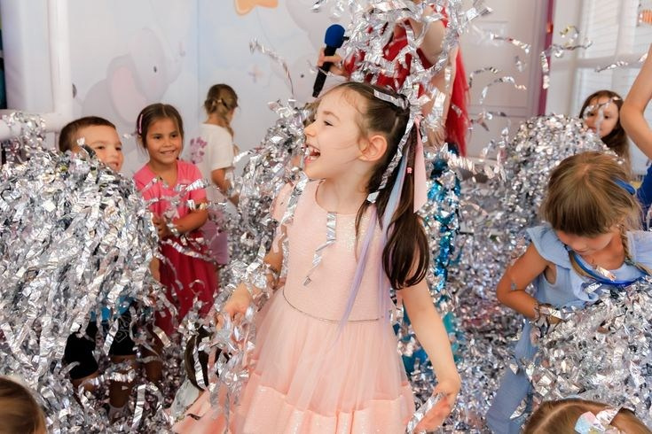 Аниматор и детские шоу. Izmailov loft