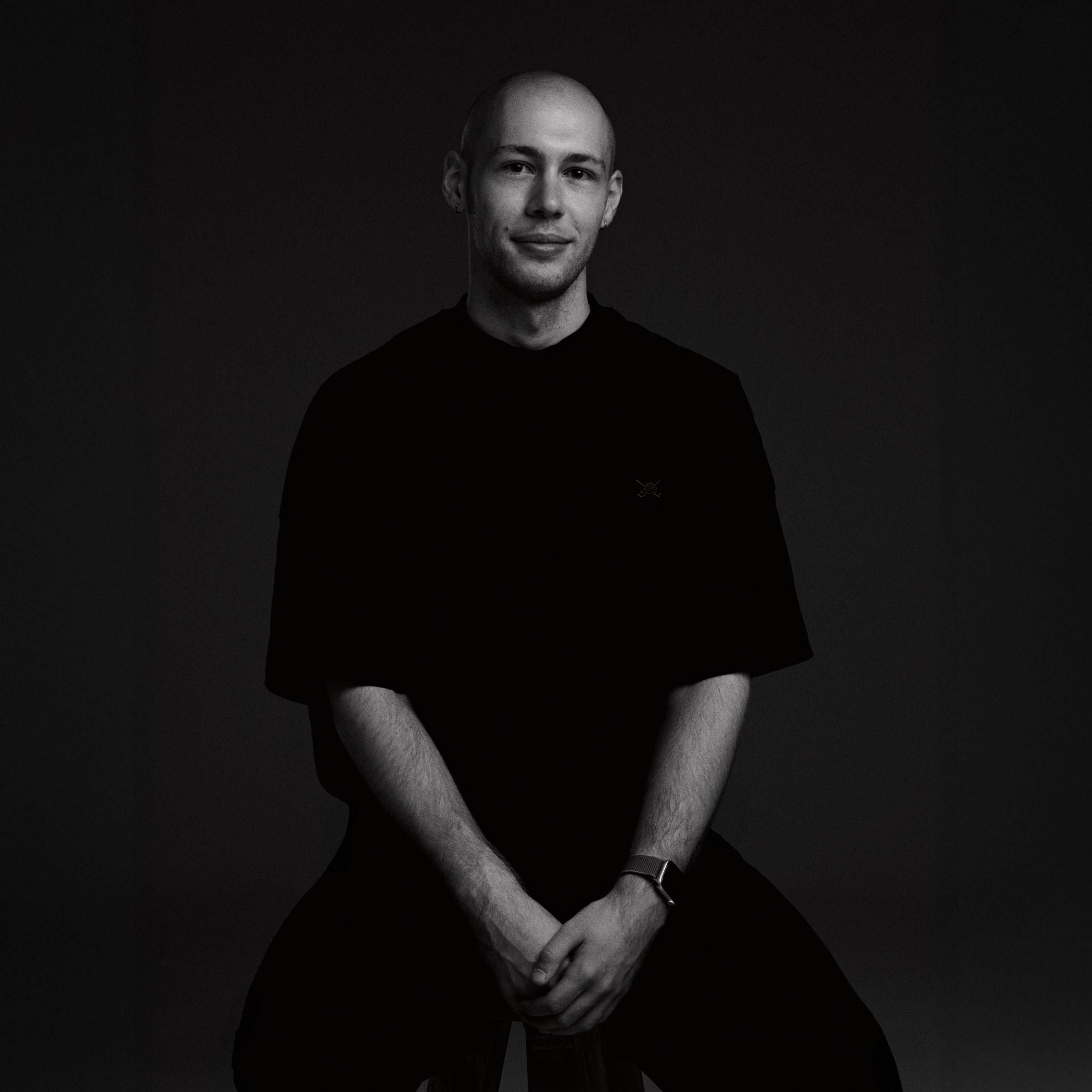 Контакты. Фотограф в Челябинске — Дмитрий Носов