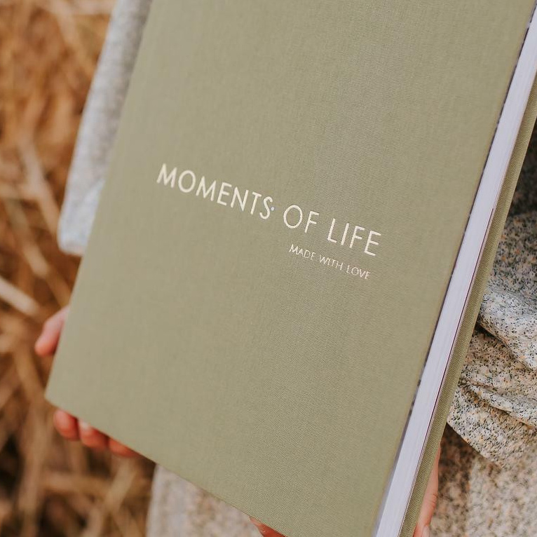 Печать фотокниг Тюмень. Фотограф в стиле минимализм Тюмень