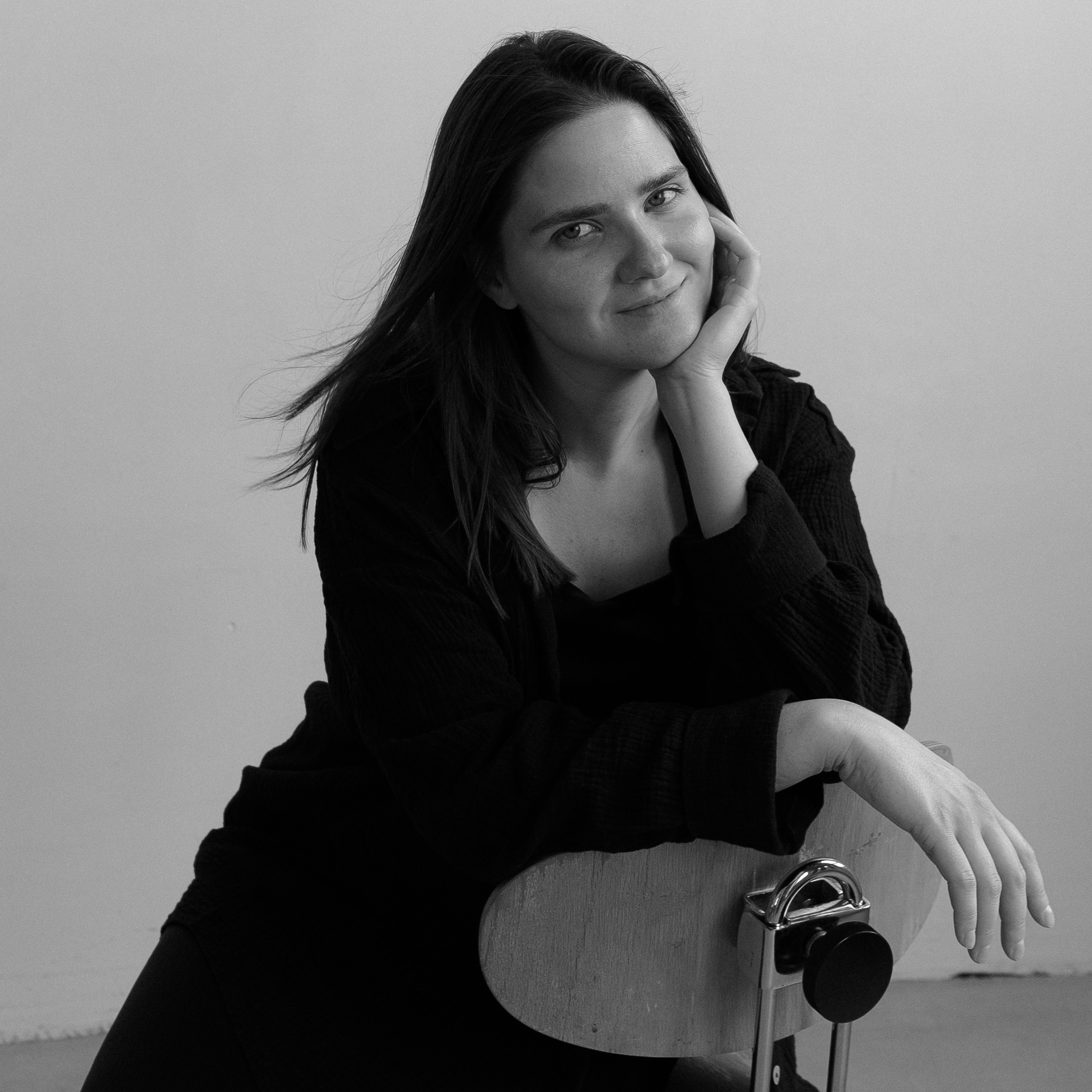 Bio. Фотограф и исследователь городской среды Ксения Русс