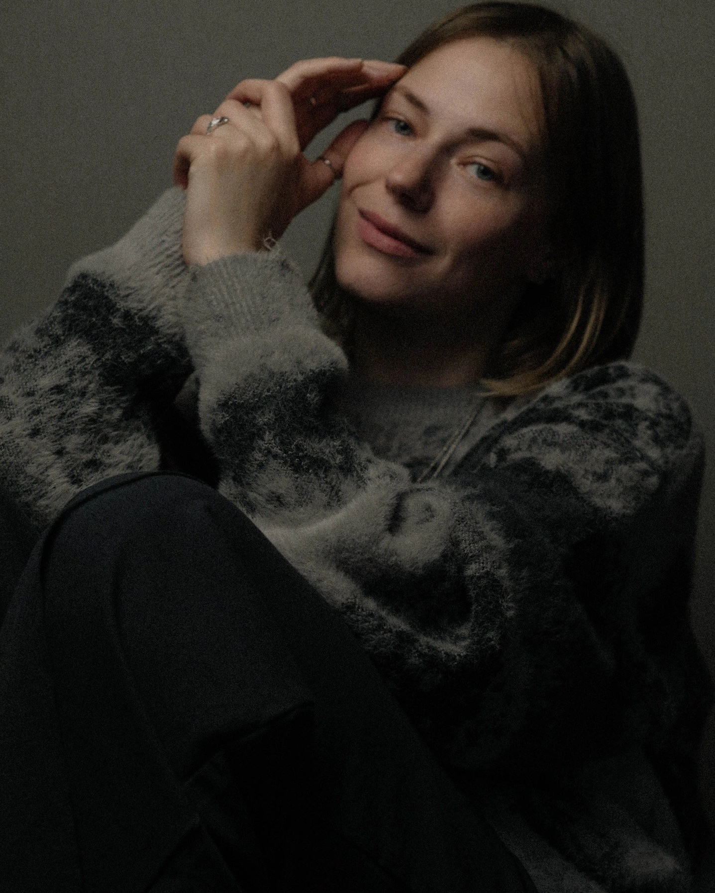 Контакты. Свадебный, семейный и портретный фотограф в Суворове Анастасия Седыкин