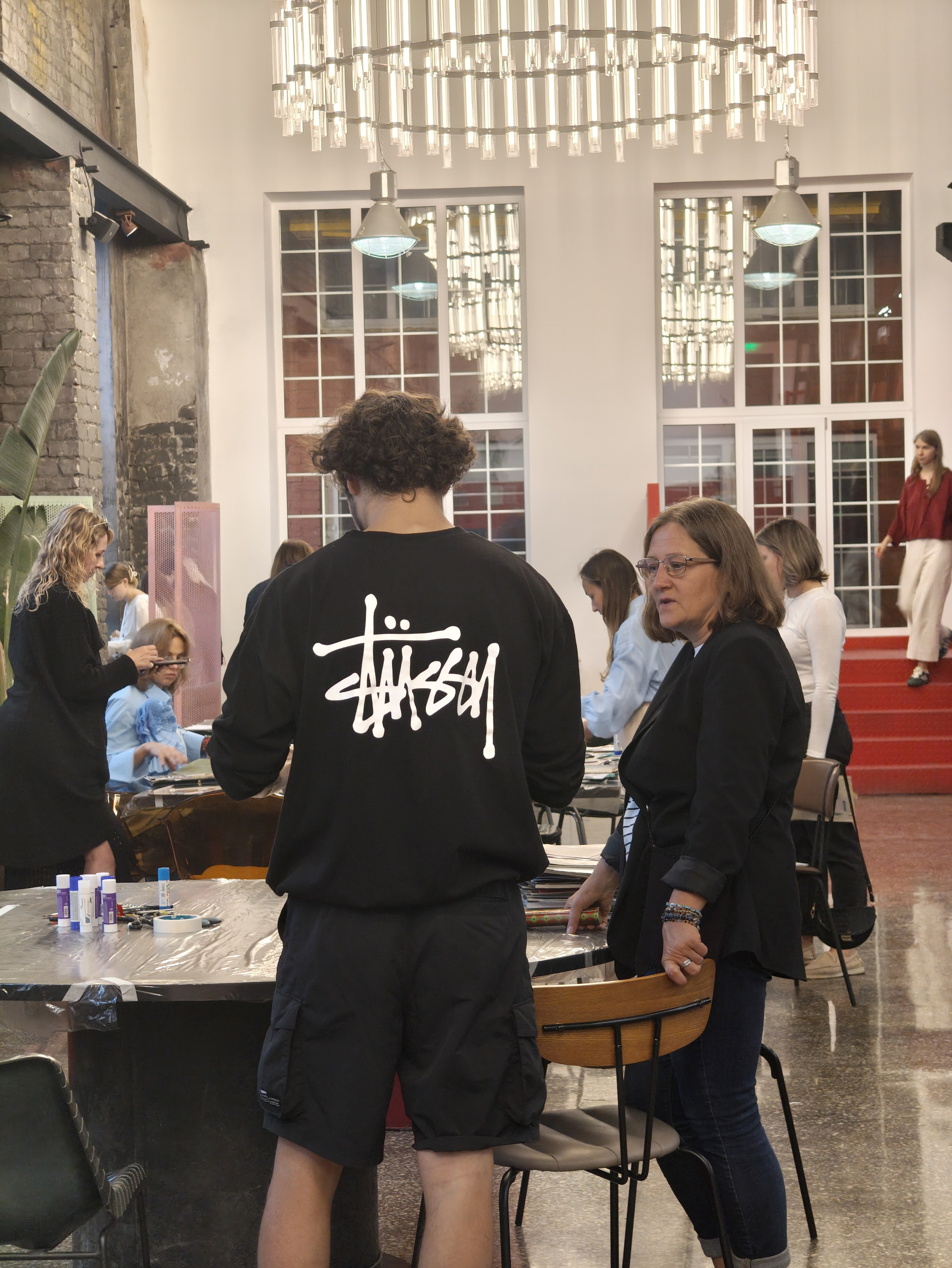 Коллажный клуб «Встречи с собой»: самопознание и творчество. Художник Даля Бучионите