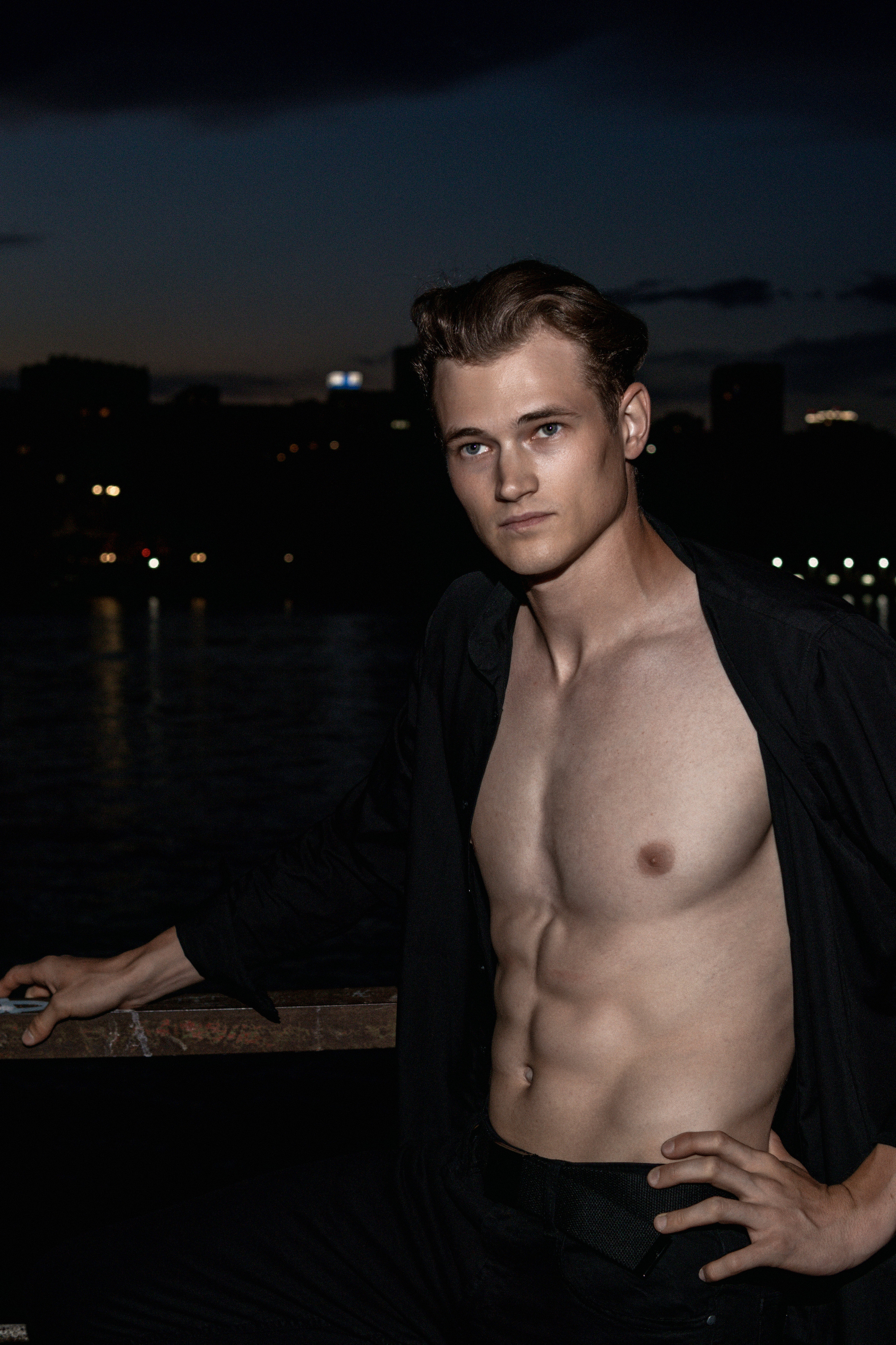 Ночная съемка у реки. Фотограф в Ростове-на-Дону Игорь Апасеев