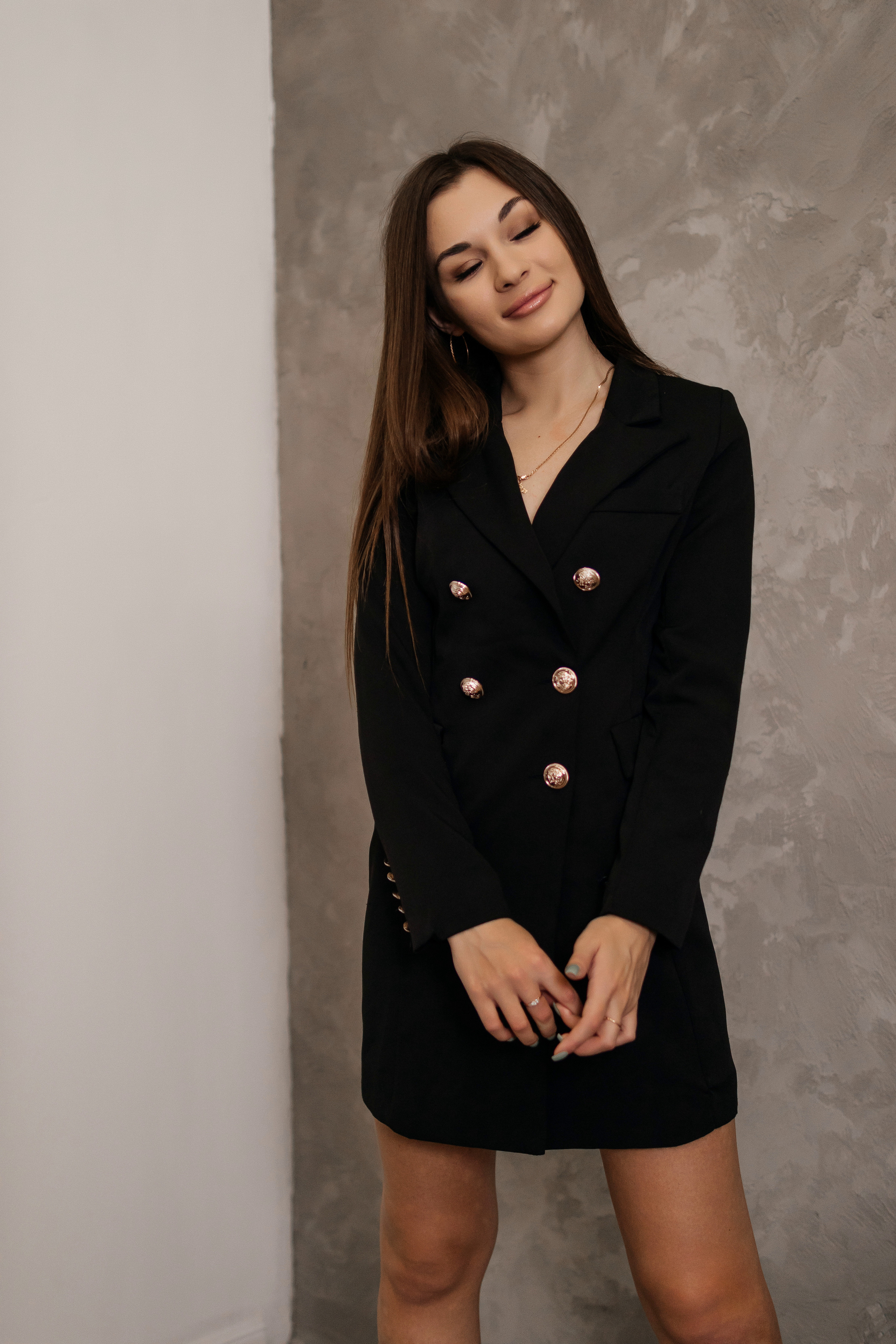 Женская фотосессия на балконе в г. Ростов-на-Дону. Фотограф в Ростове-на-Дону Игорь Апасеев