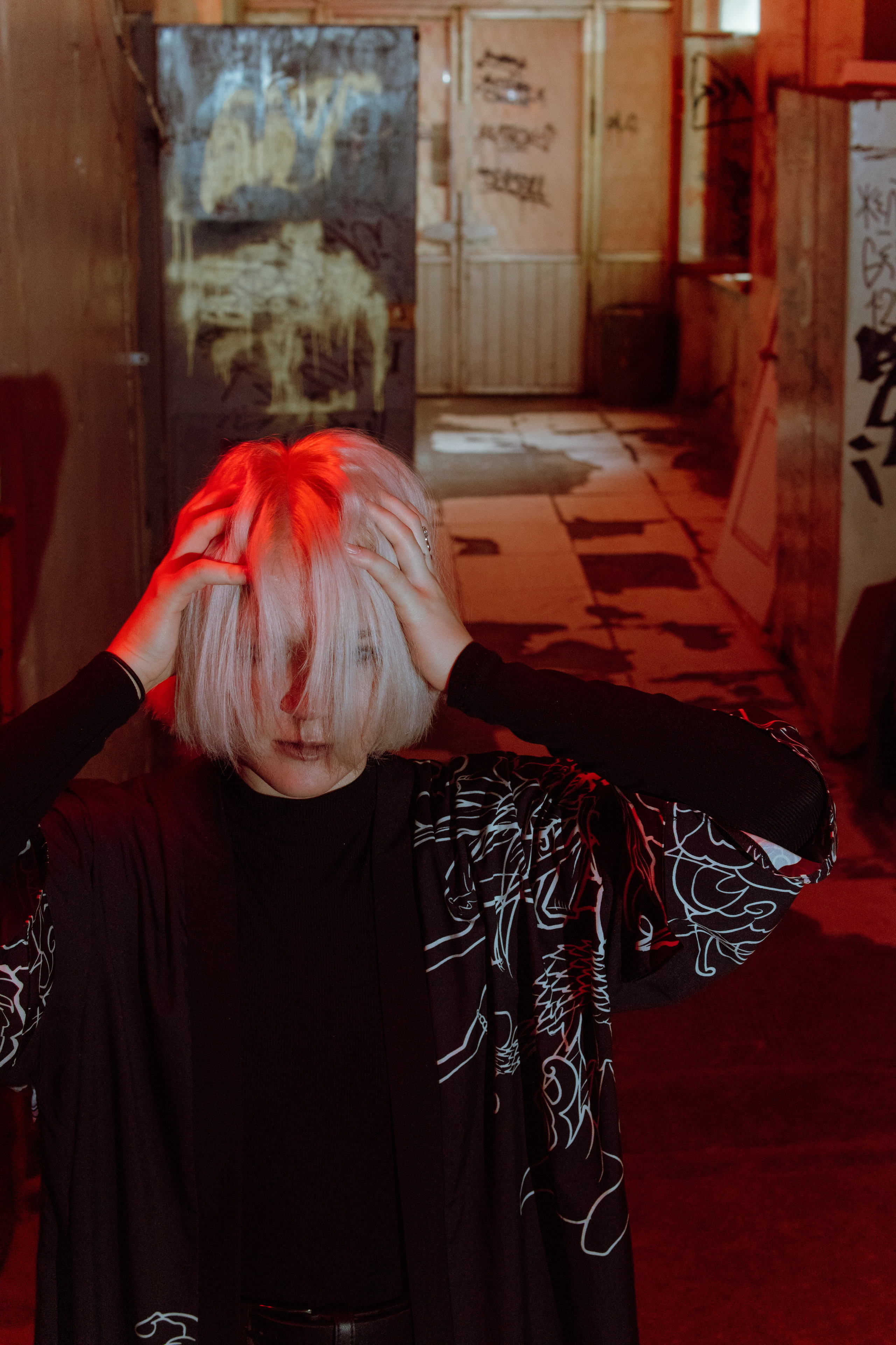 Легкая направленность идеи для фотосессии пошла из Tokyo Revengers. Фотограф в Ростове-на-Дону Игорь Апасеев