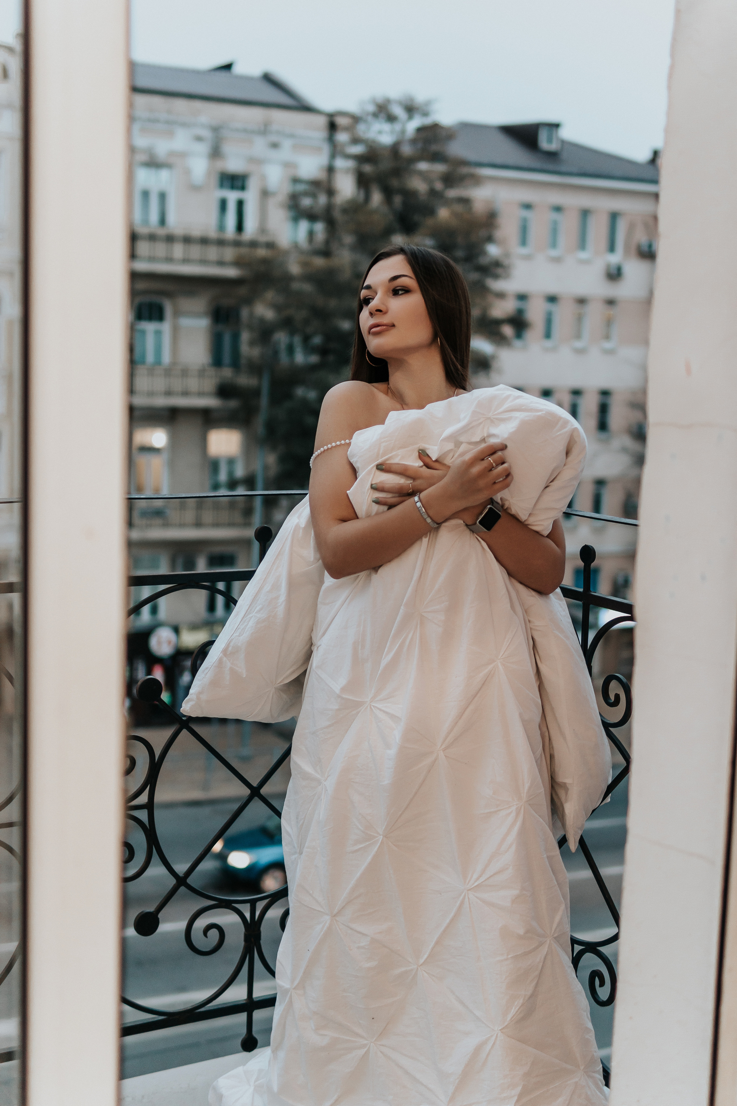 Женская фотосессия на балконе в г. Ростов-на-Дону. Фотограф в Ростове-на-Дону Игорь Апасеев