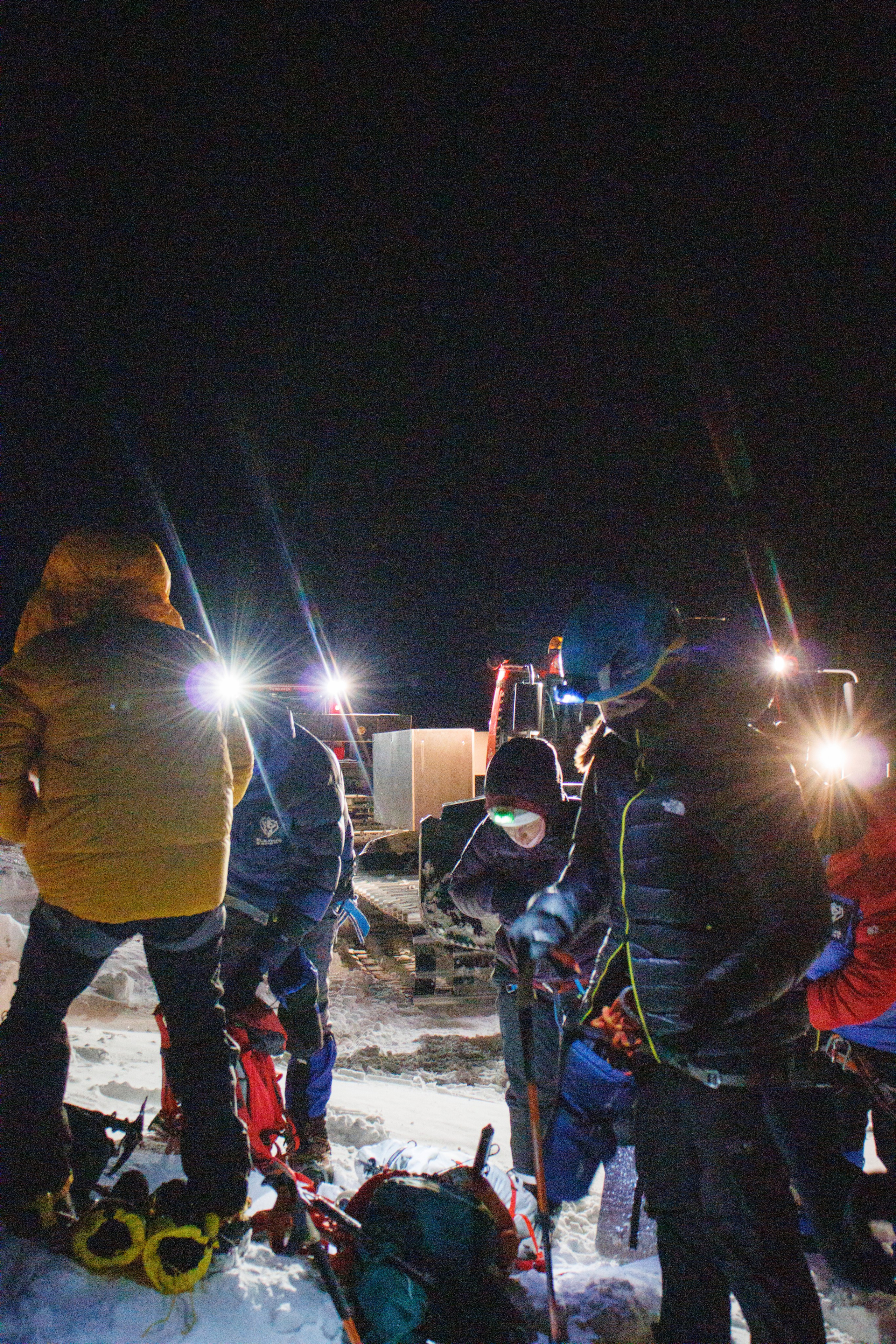 Съемка восхождения. Фотограф на трекинг и восхождение Эльбрус, Приэльбрусье. Елизавета Бобок