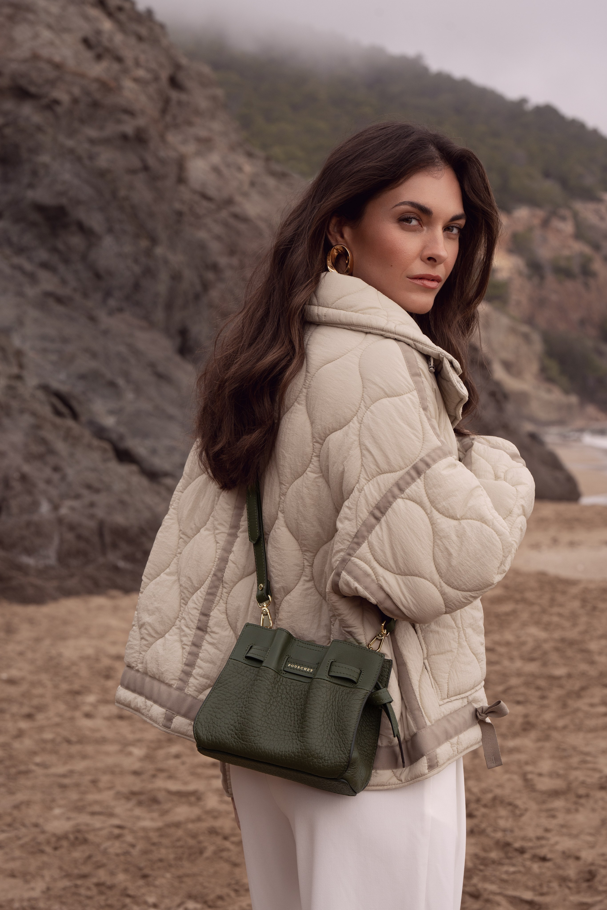 FASHION. PROFESSIONAL RETOUCHING SERVICE