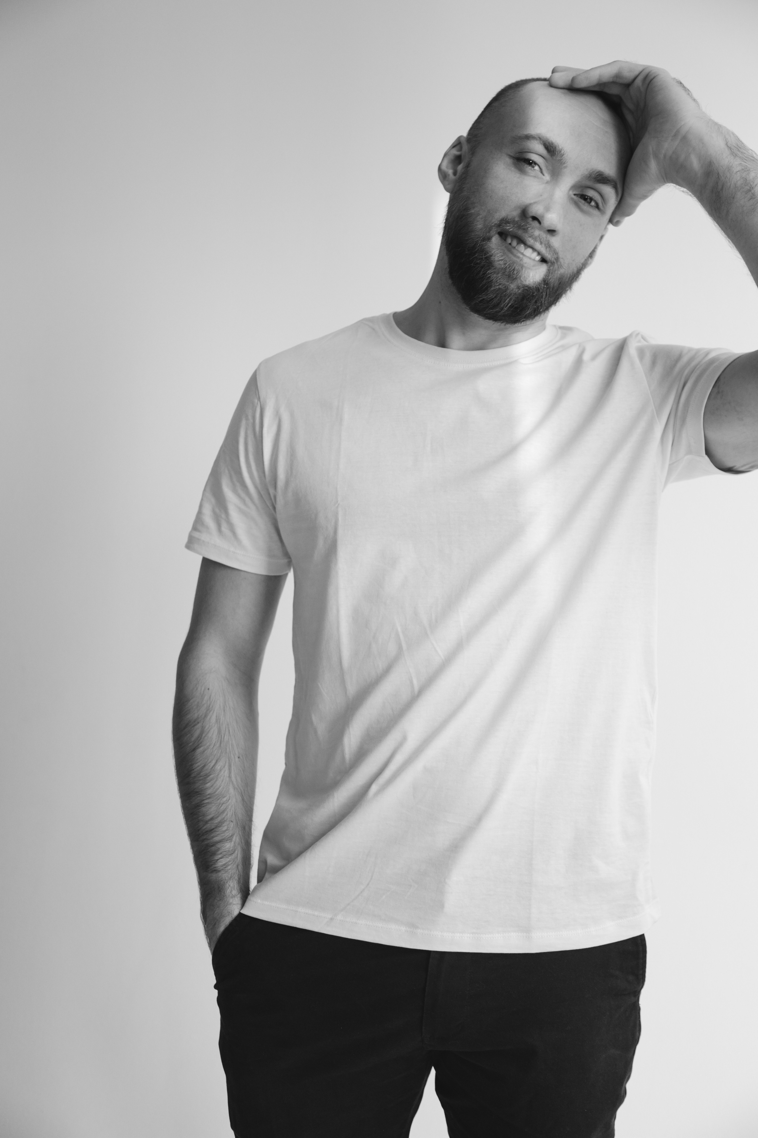 Контакты. Свадебный видеограф Макс Кован в Москве