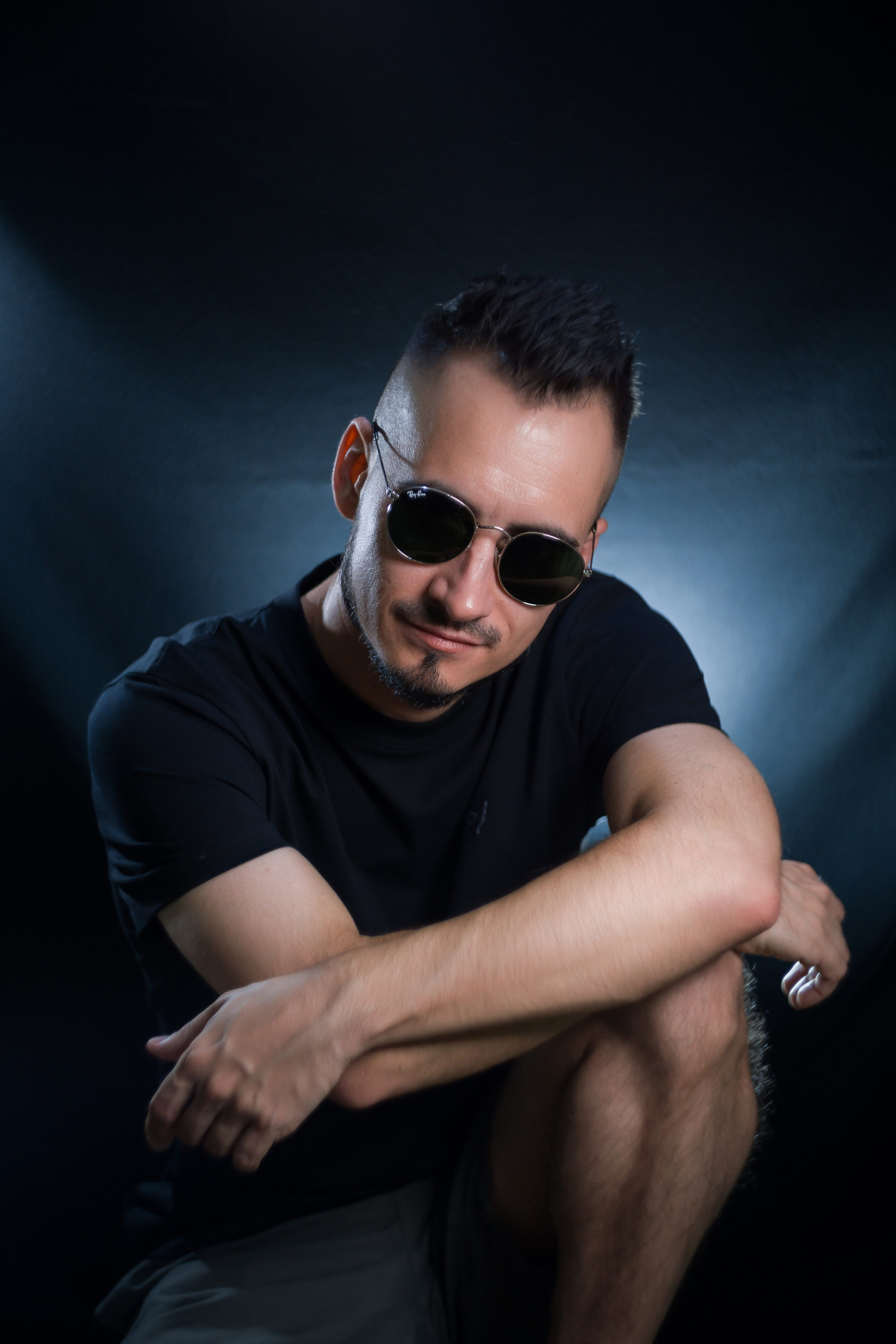 Contacts. Photographer Max