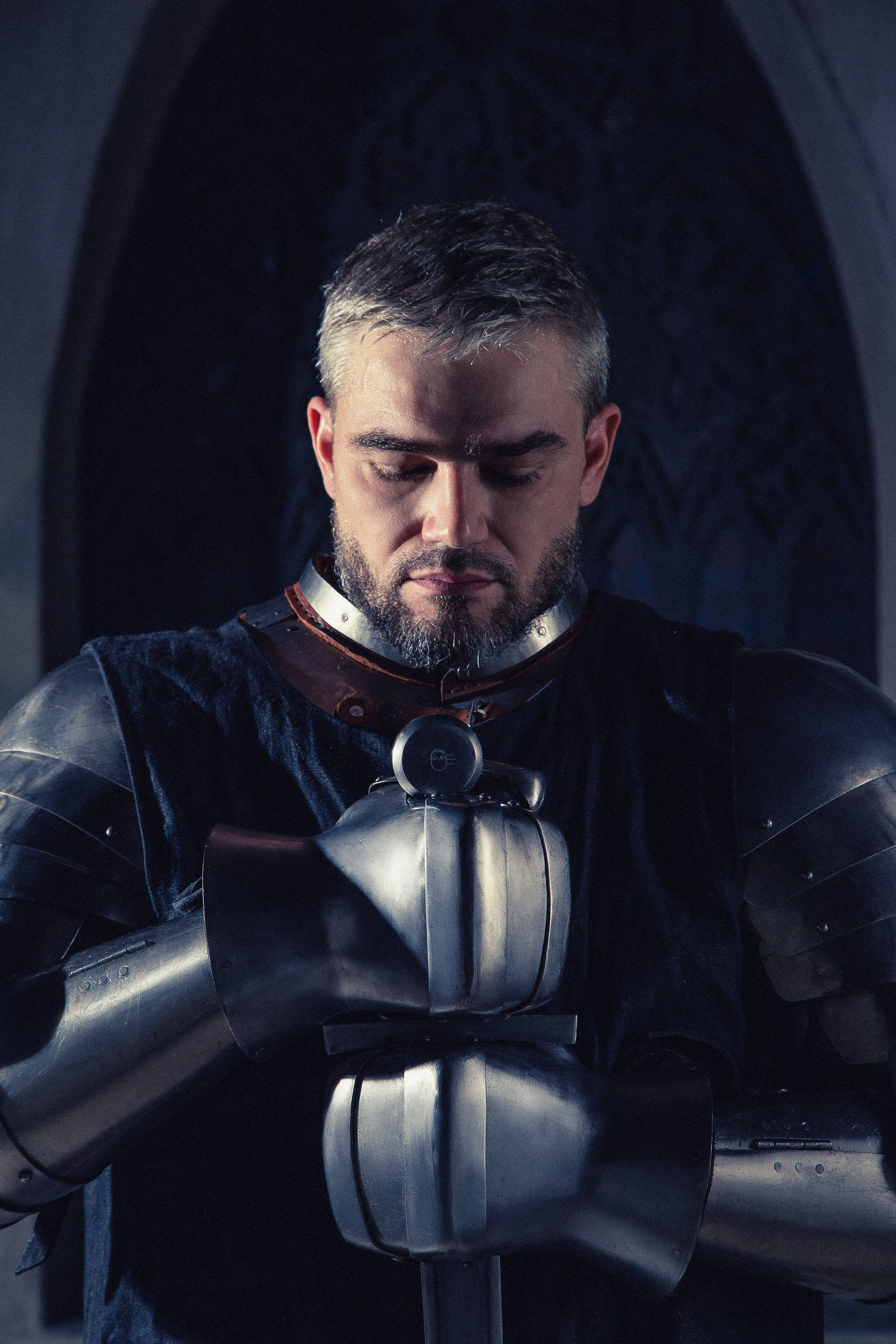 Рыцарь в доспехах