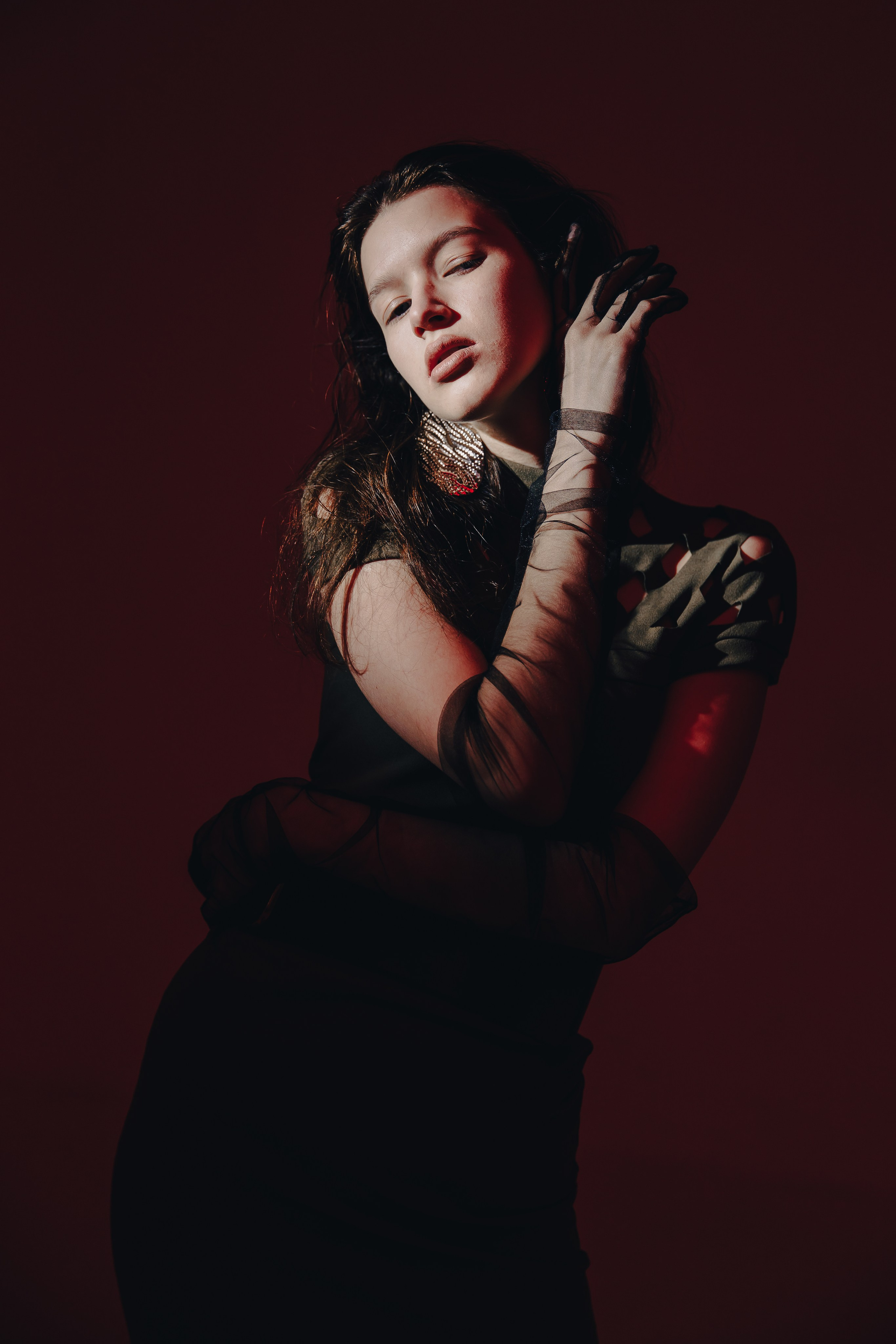 Ксения. Маски Габо и жесткий свет. Фотограф в Санкт-Петербурге Алена Сертакова