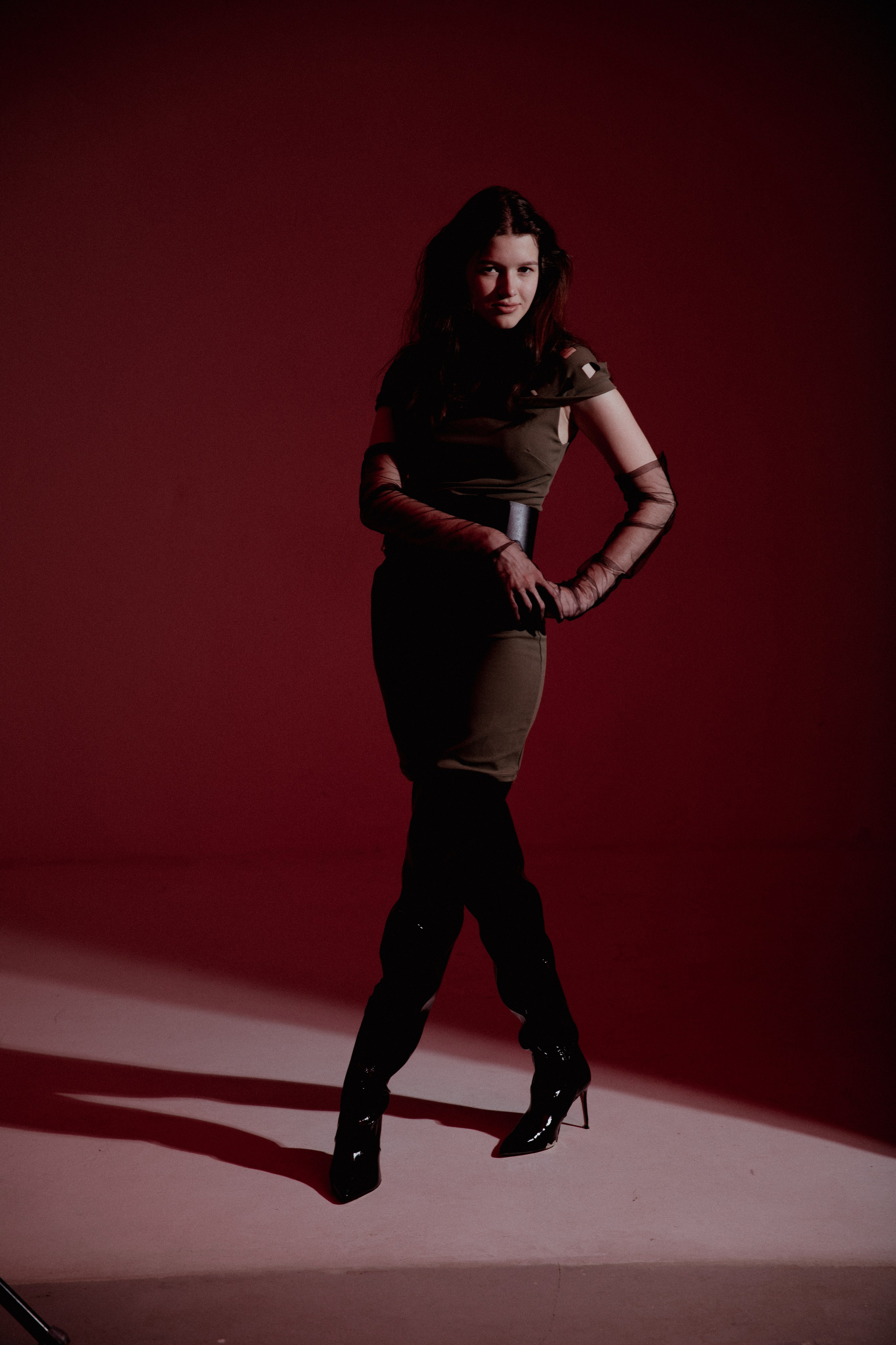 Ксения. Маски Габо и жесткий свет. Фотограф в Санкт-Петербурге Алена Сертакова