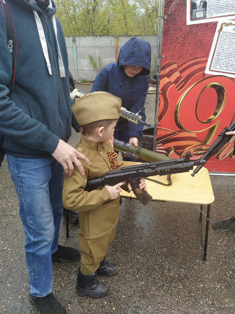 Праздник посвященный героям ВОВ-кинологам и их собакам. НРОО КЦ "Собаковод"