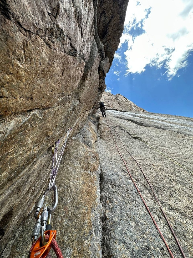 Short-list «Стального Ангела-2023» — Каравшин. 6А на пик 4810. “Steel Angel”: women’s climbing award
