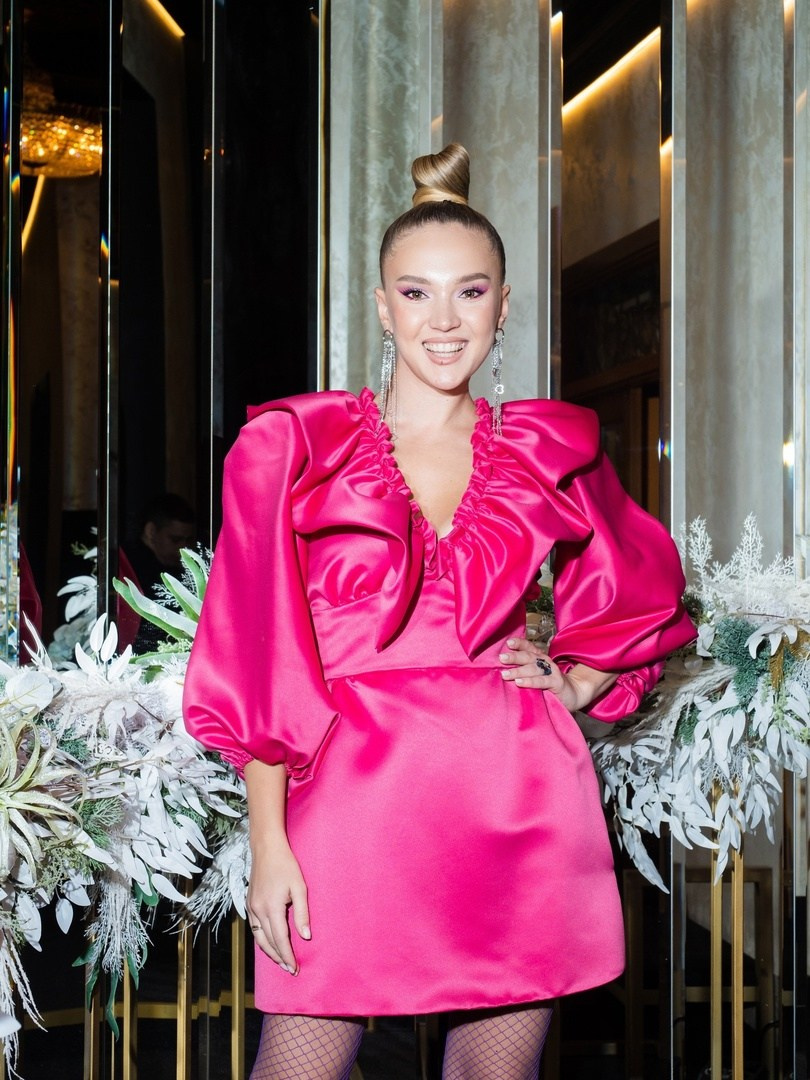 Скидки и купоны. Свадебный и репортажный фотограф Элина Козырьянова