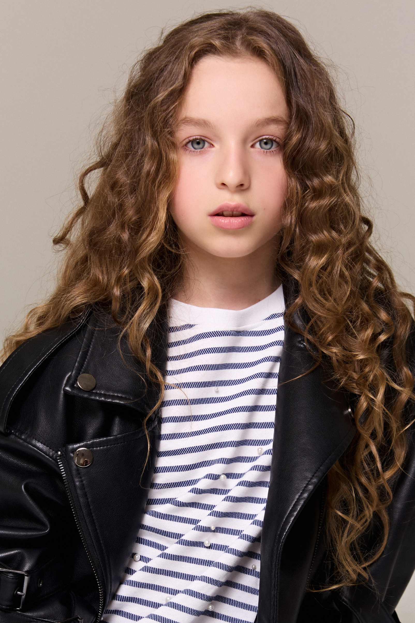 База моделей. Фотограф Полина Закирова