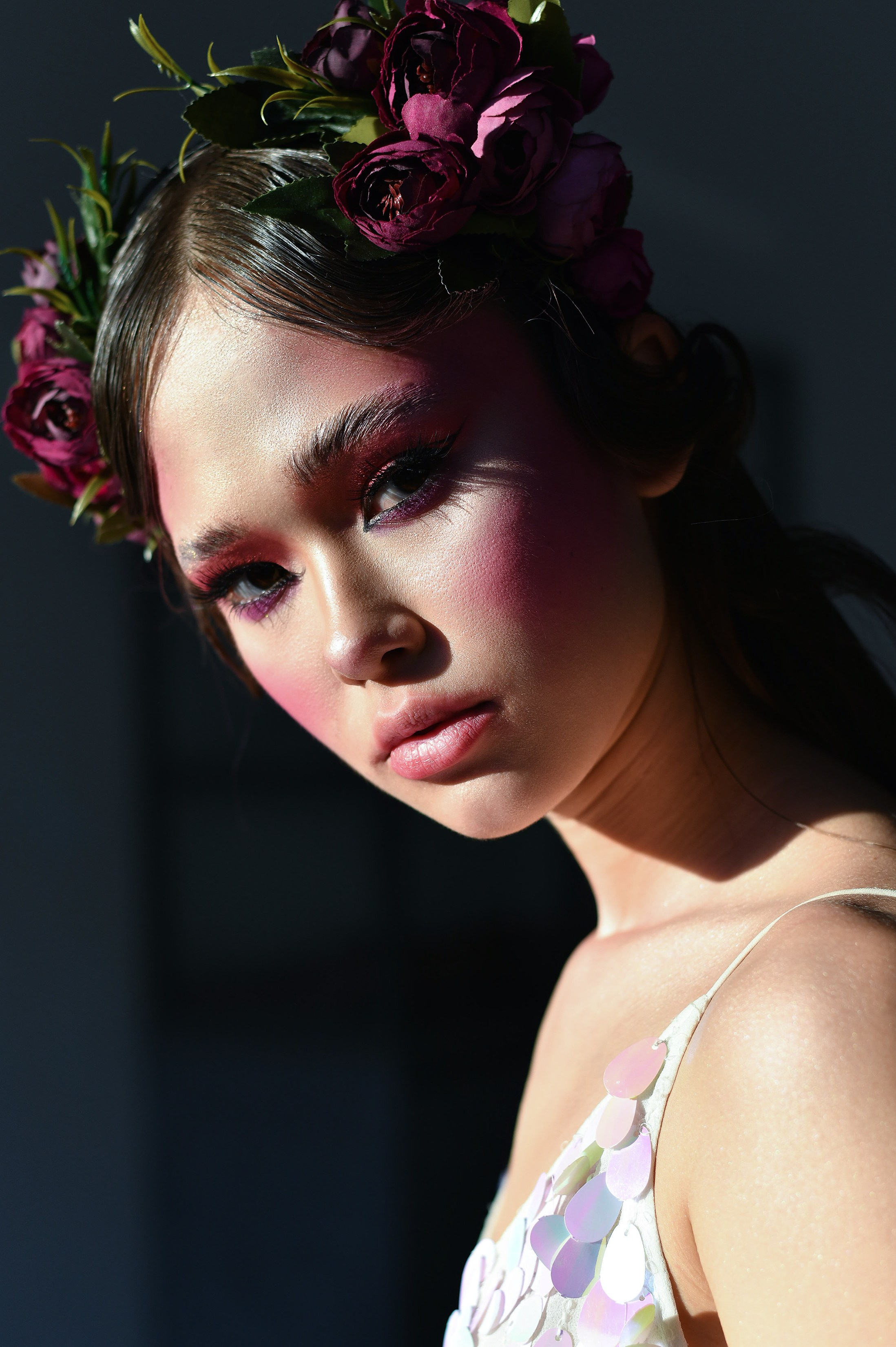 Фотограф Воронеж Елена Николайчик. Портретный фотограф, имиджевая фотосессия, контент, контентная фотосессия, студийная фотосессия, фотопрогулка. Обучение фотографии, обучение ретуши. Воронеж. Визажист, стилист по волосам Воронеж. Портфолио визажиста. Рекламная фотосессия. Визуал для соцсетей. Красивые кадры про вас.