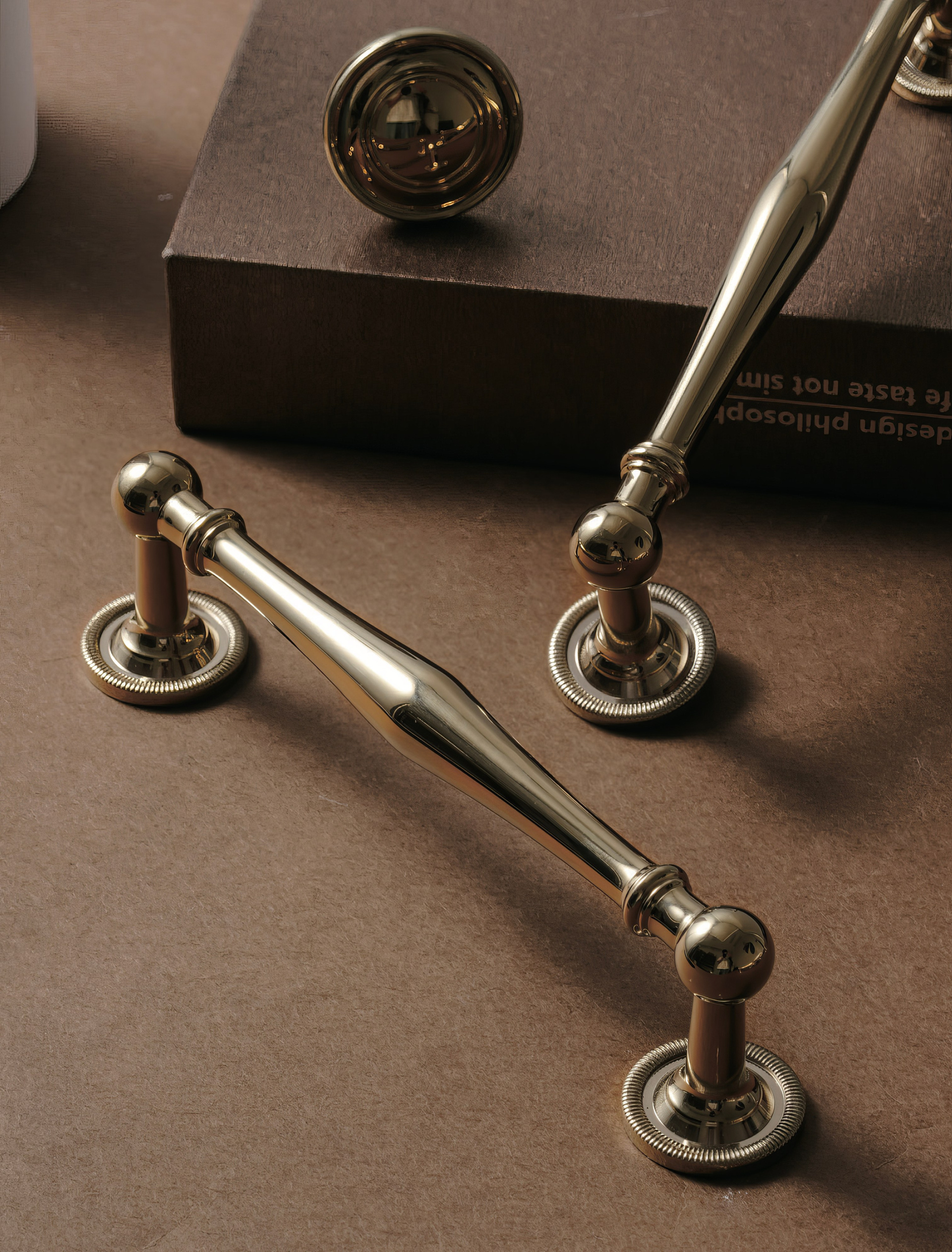 Мебельные ручки