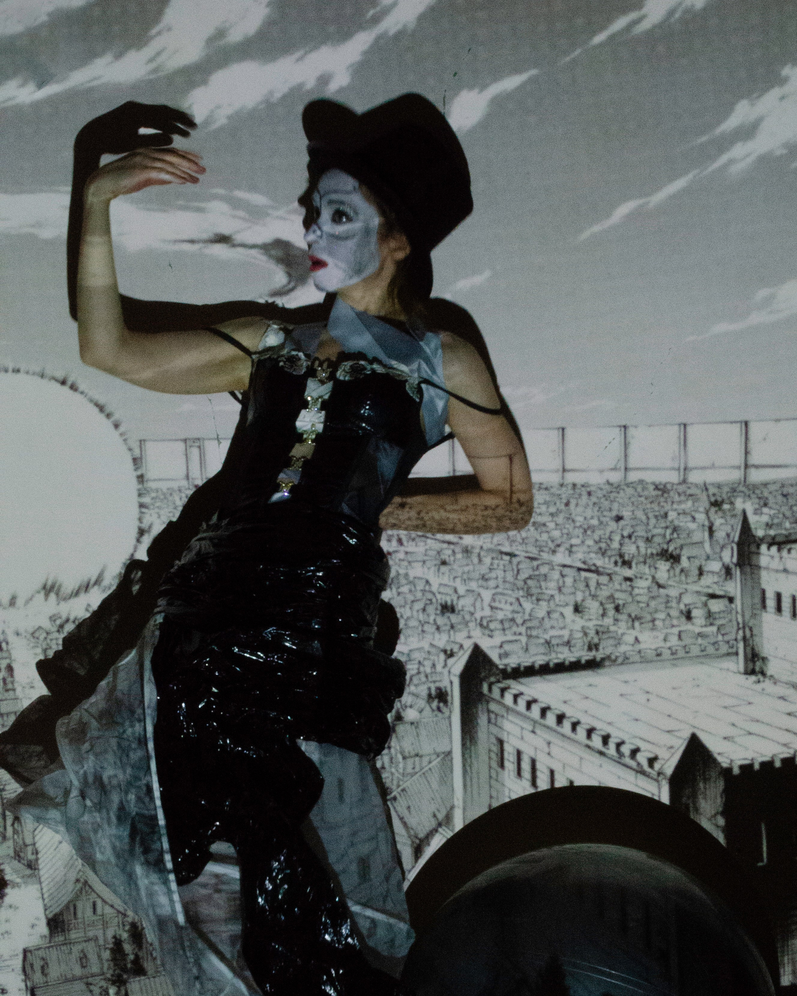 LUMINOUS SCORE. Yulia Yurchevskaya | Art Director & Visual Visionary