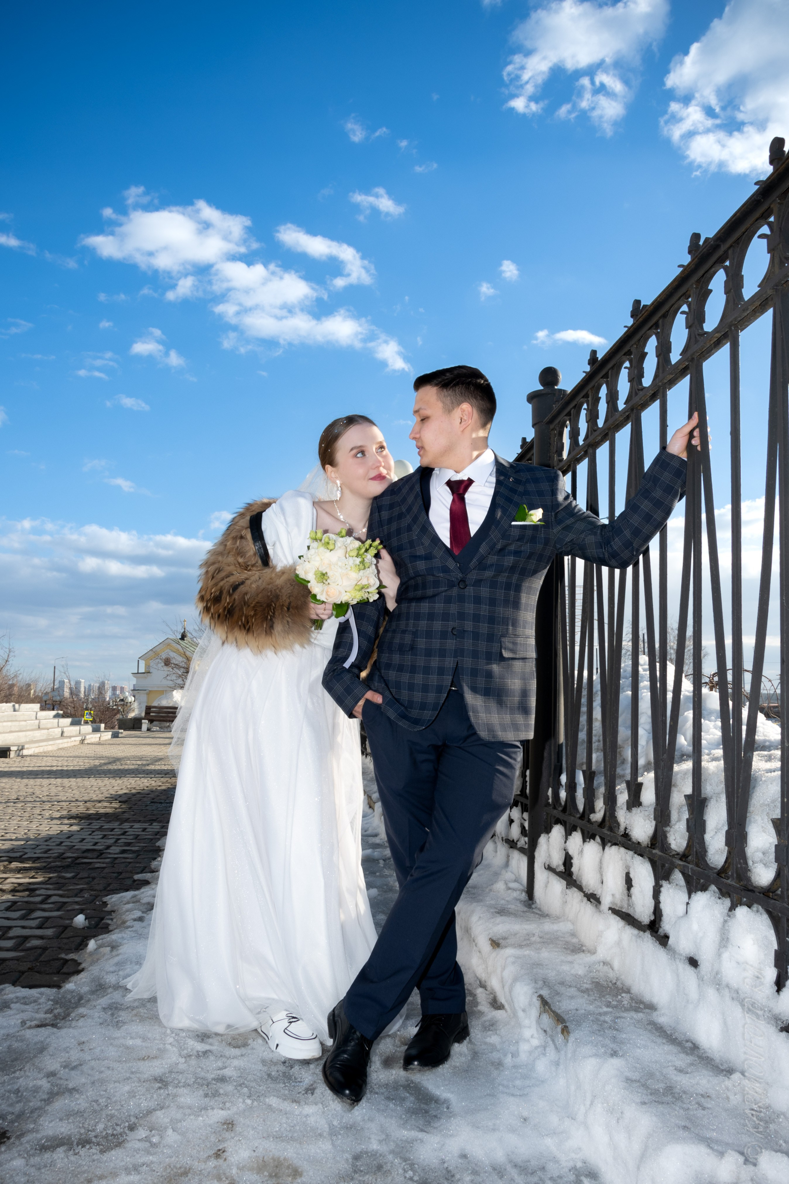 Свадебная фотосессия цена Карпинск