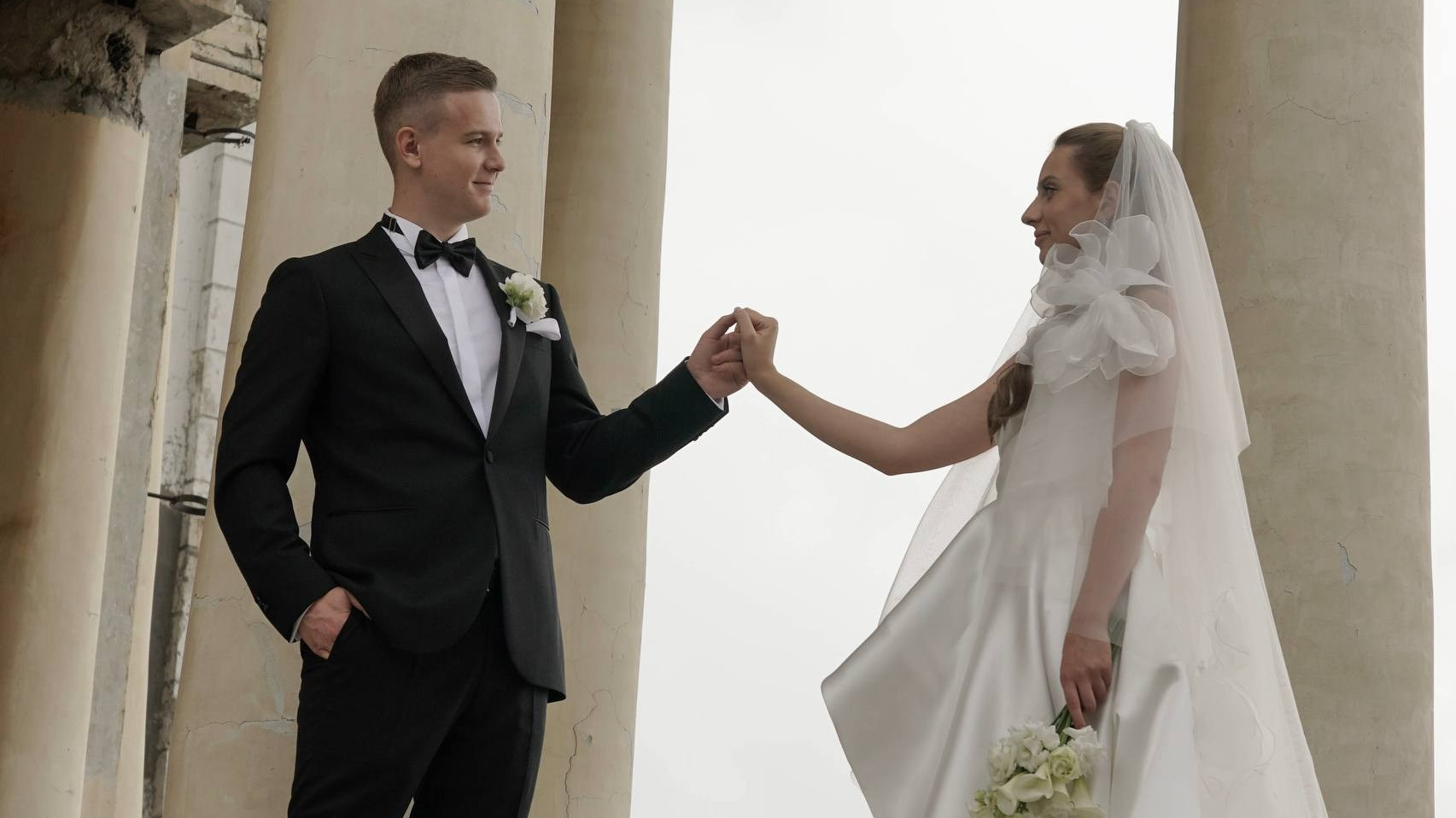 УСЛУГИ. KALASHNIKOV LEONID production