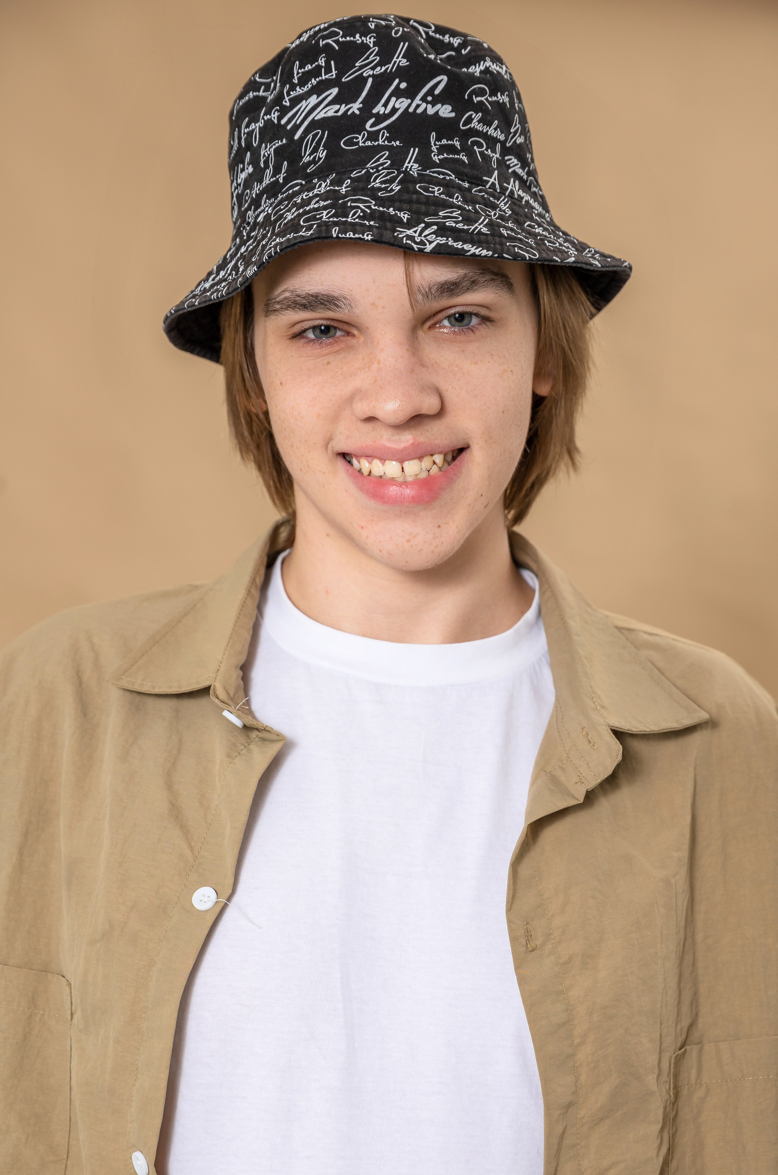 База моделей. Модельное Агентство Alma Model Management