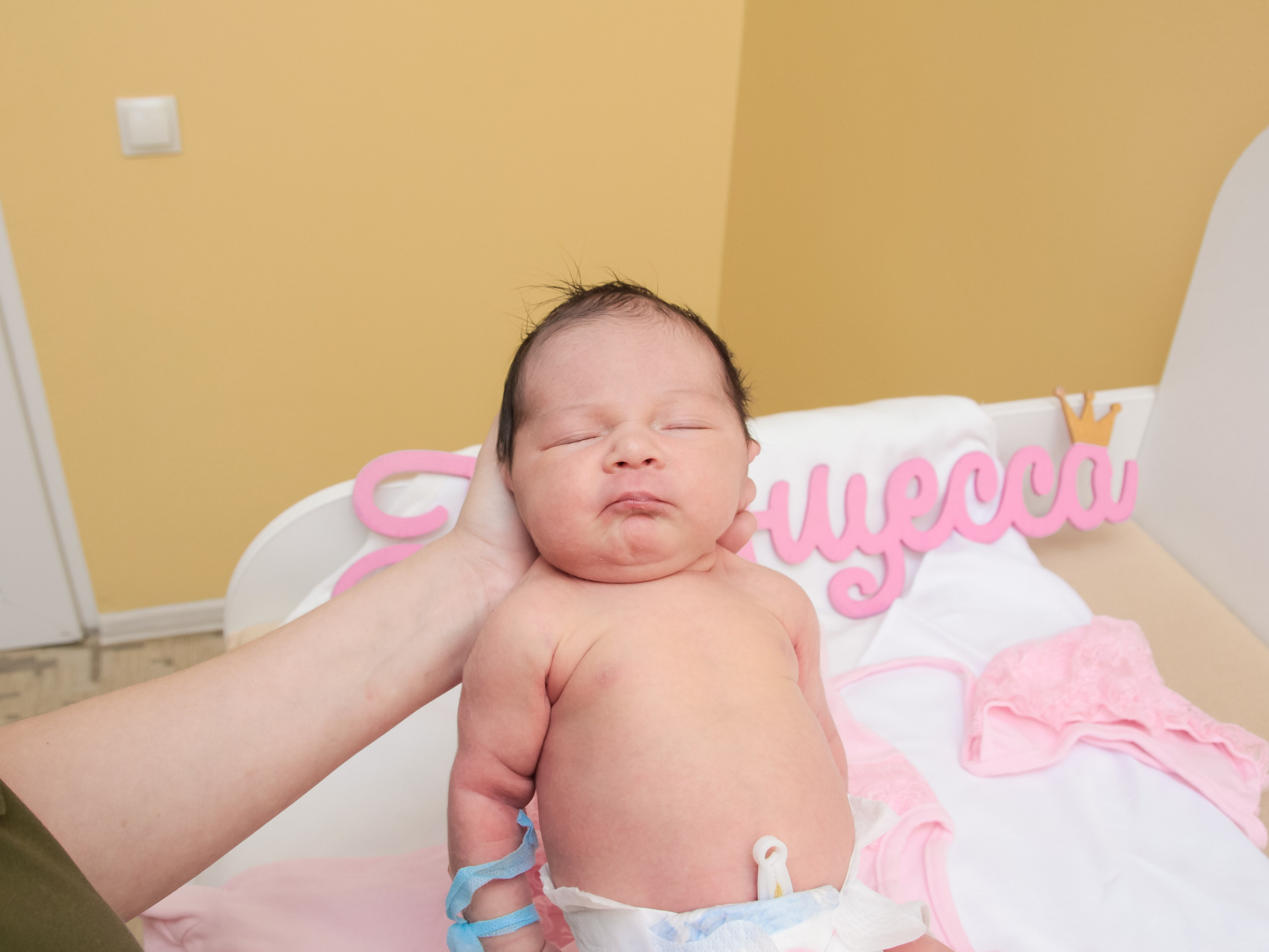 SweetBaby Фото — фотограф на выписку и фотосъёмка новорождённых в Волжском