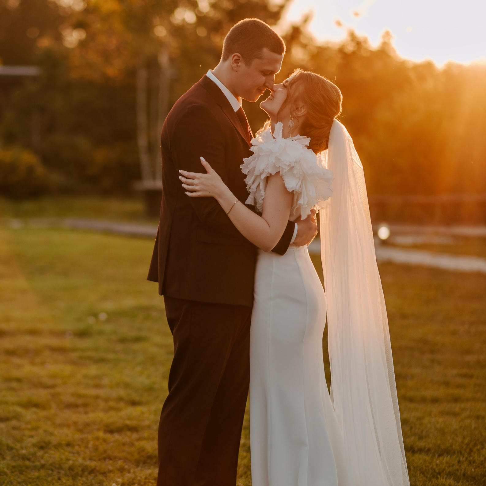 Стоимость свадебной фотосъемки. Свадебный, репортажный и семейный фотограф в Москве Арина Зак