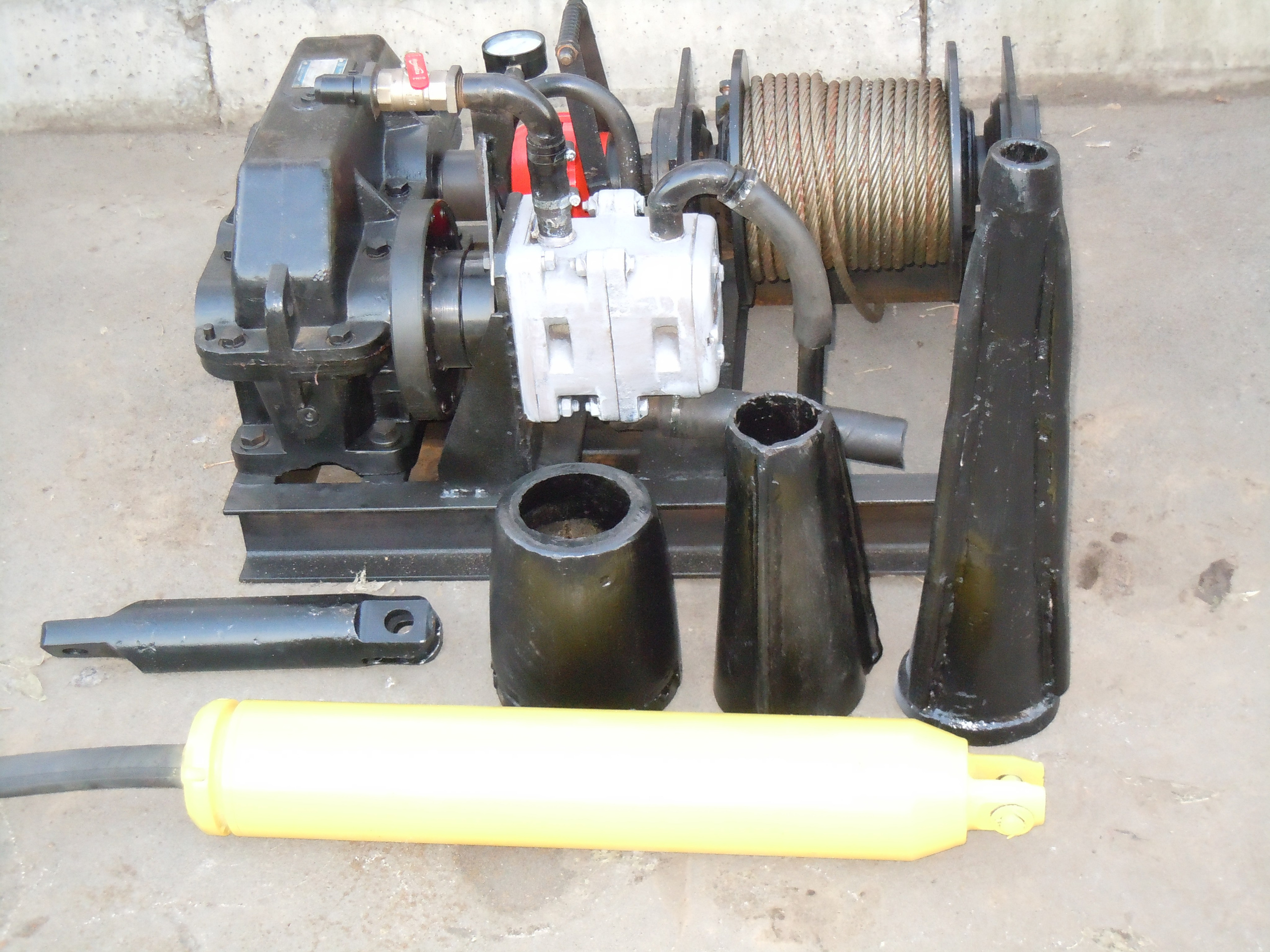 Пневмопробойники. KOMBEST — No Dig Trenchless technologies