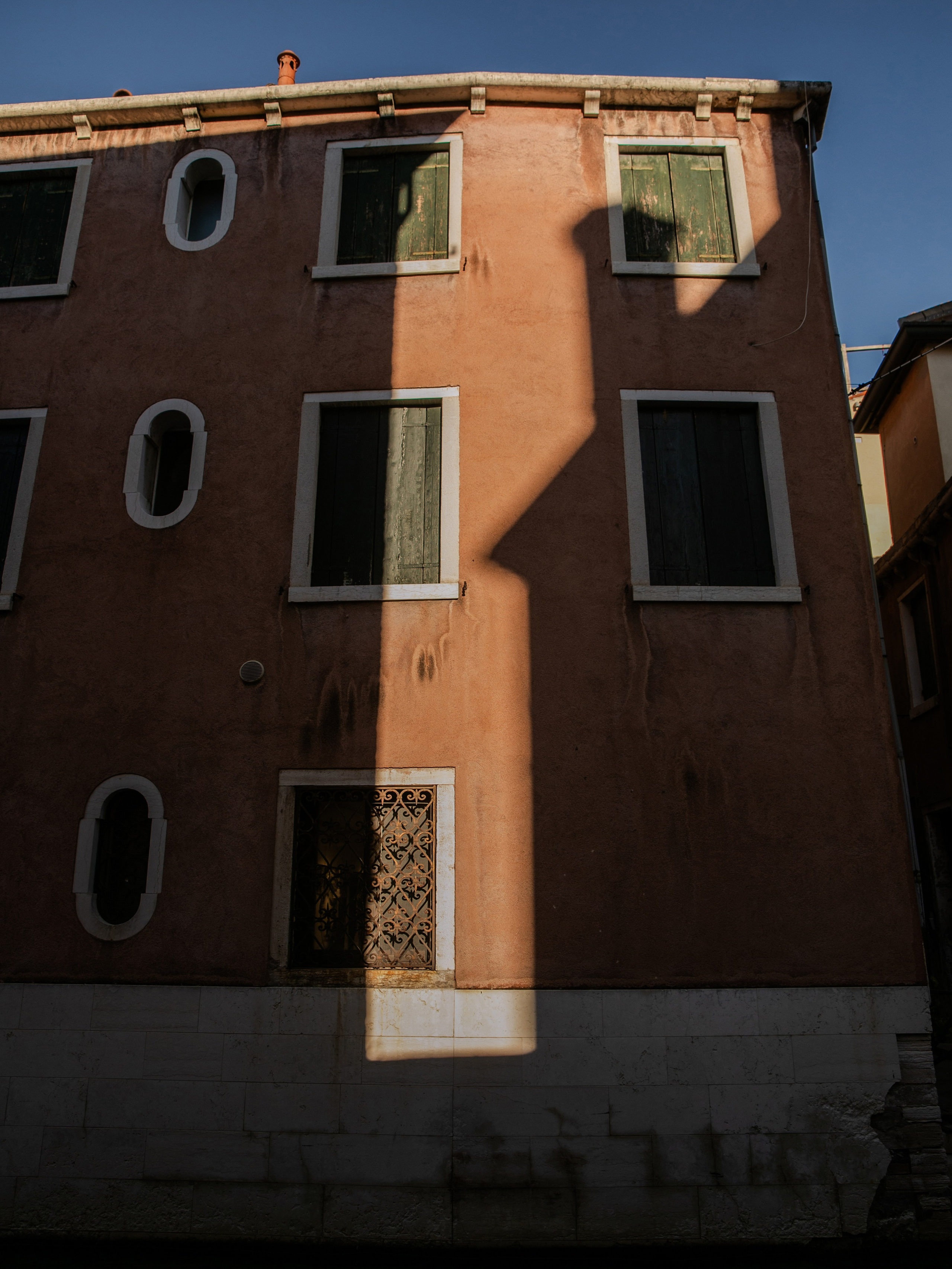 Города. Визуальный художник Лиана Даренская, Москва