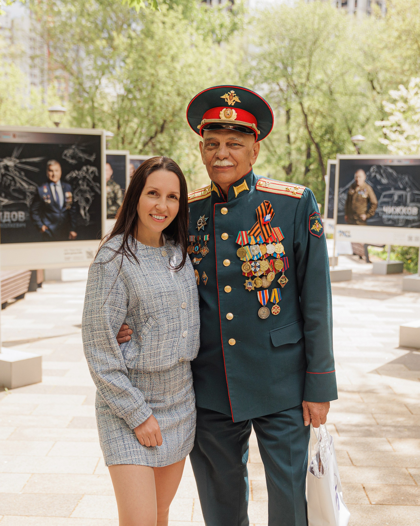 Открытие фотовыставки «Героизм — сквозь поколения! Героические традиции в московских семьях». Фото и видео проект о героях ВОВ, Чернобыльцах, Афганцах