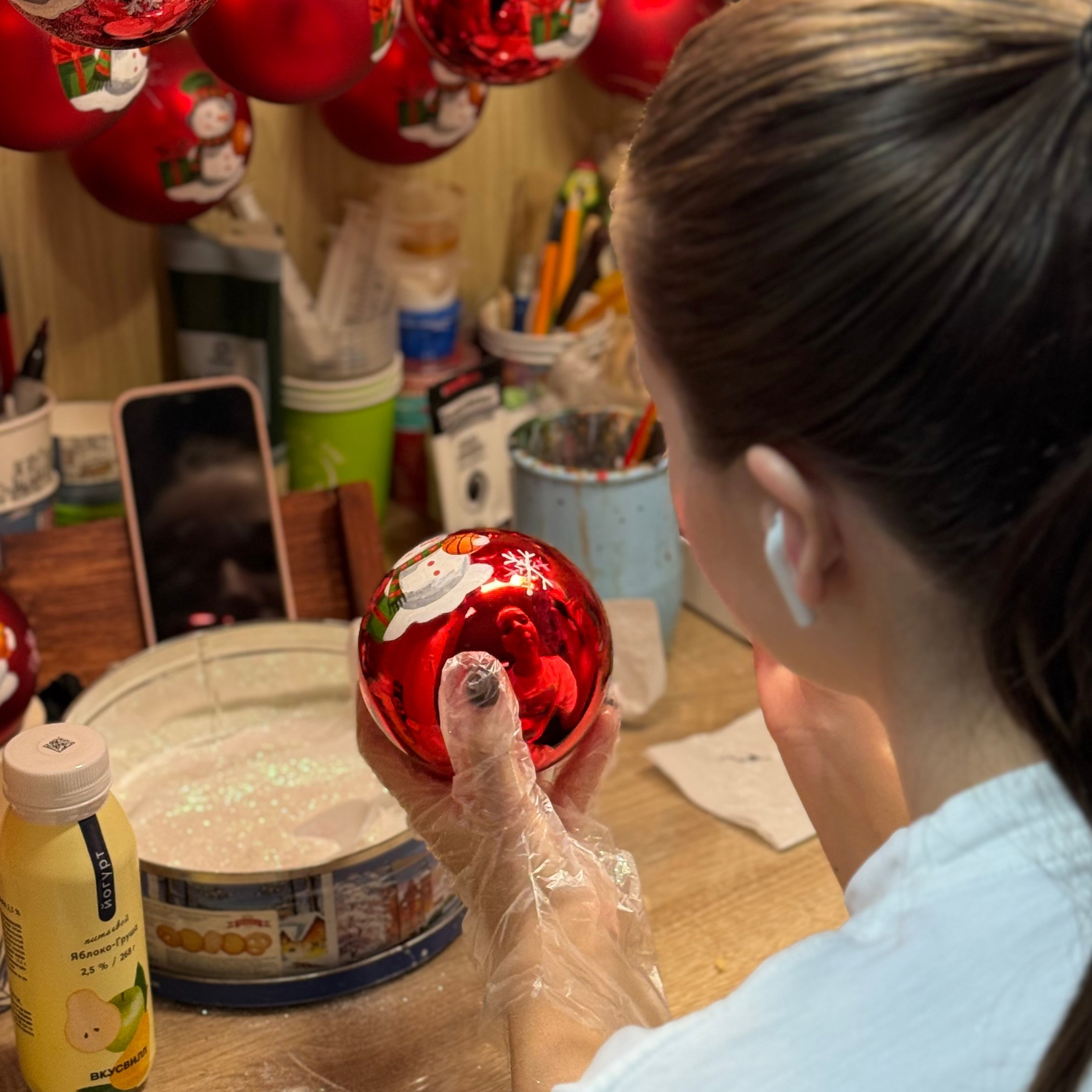 Портфолио — Локомотив. Художественная ручная роспись елочных шаров, корпоративные подарки и восковые аромасвечи