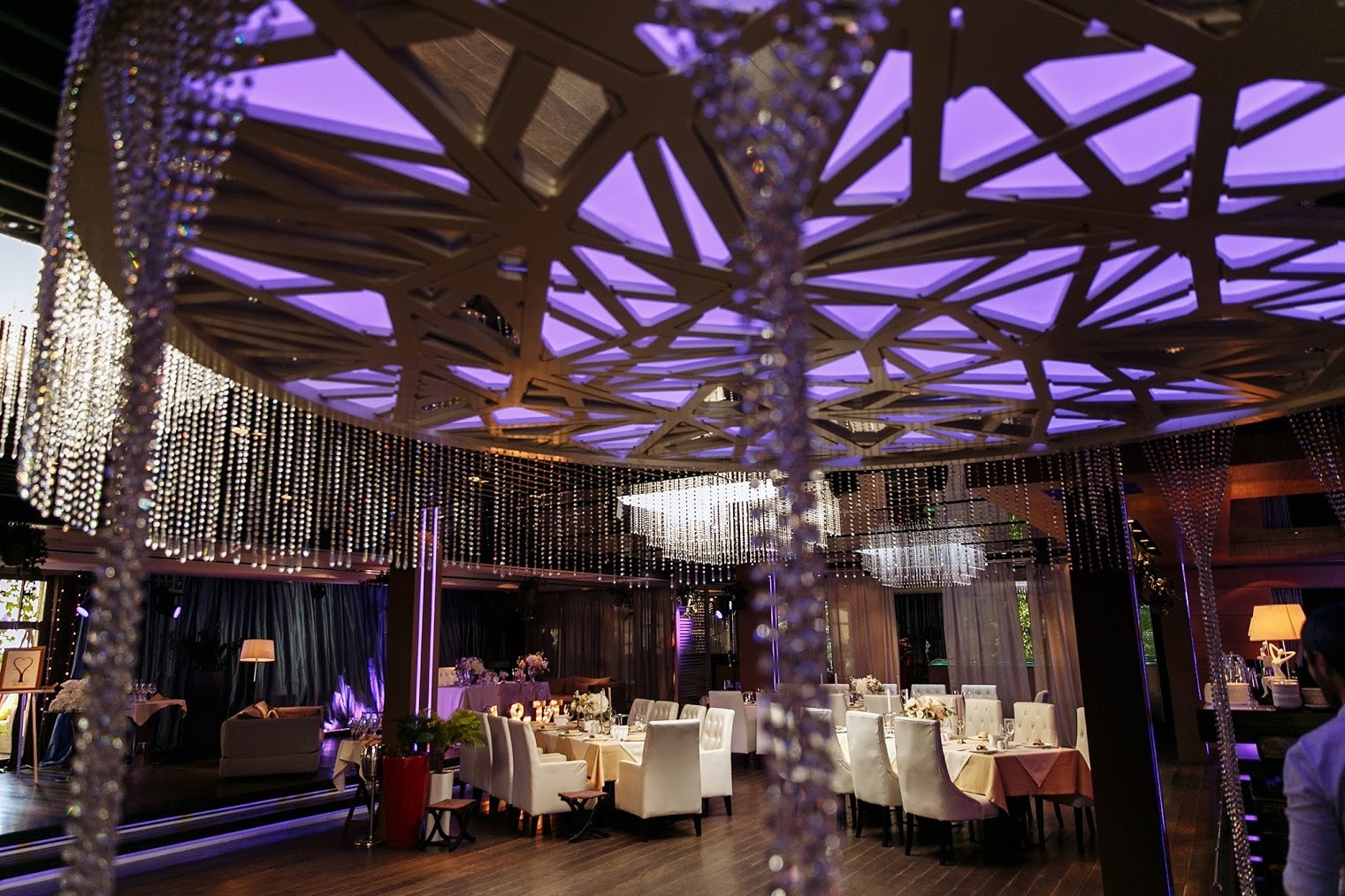 О небольших семейных свадьбах и зарисовка с праздника Игоря и Анастасии. Фотограф Игорь Цаплин