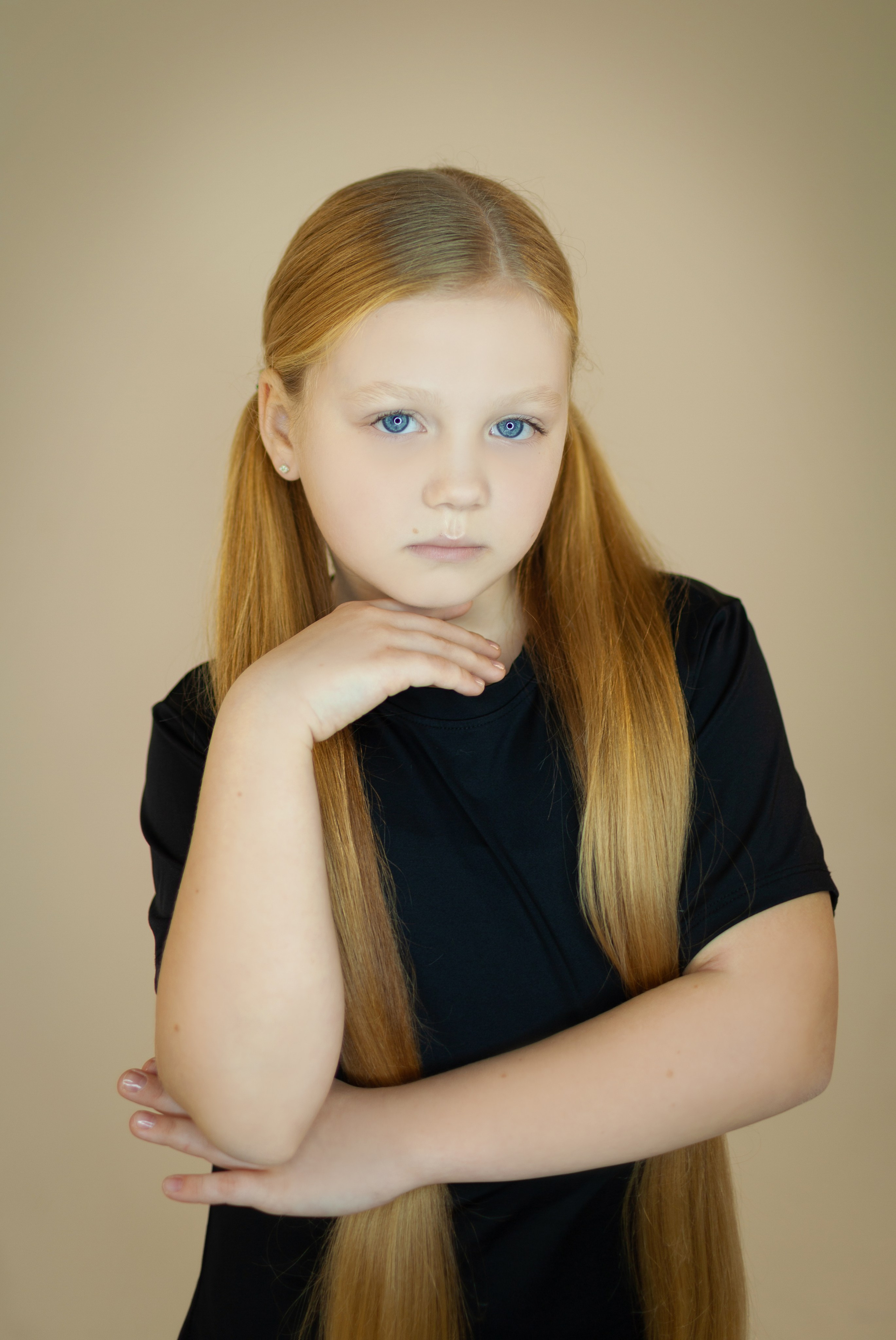 База моделей. Модельное Агентство Alma Model Management