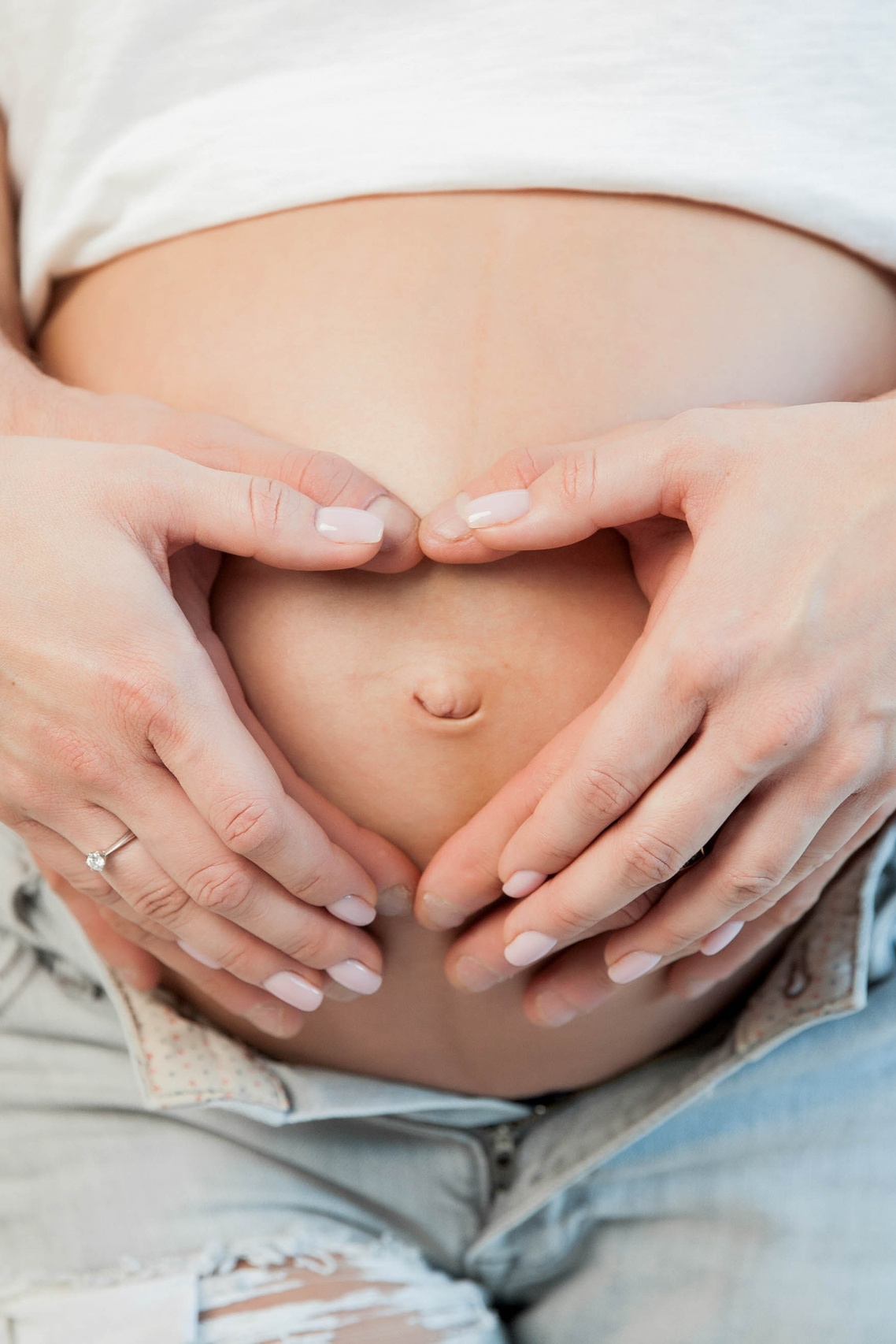 Фотосессия беременности Алматы. Фотостудия Алматы. Семейная и детская фотостудия Family studio.Фотограф Алматы