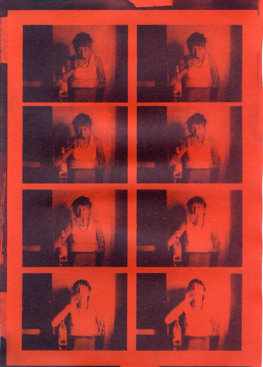 Белочка [видео/книга/объект]. Аня белка — художница и фотограф