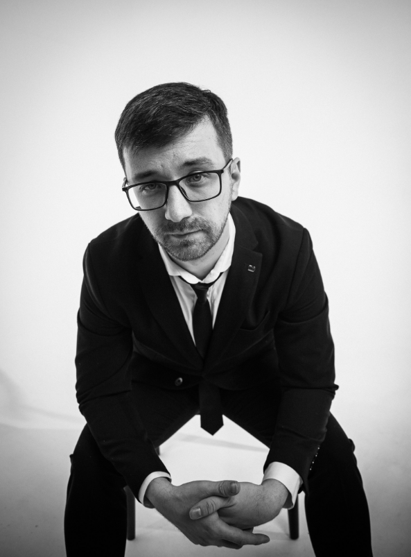 Оффлайн курс в студии RoRo по творческой съёмке. Фотограф Яковлев Роман — Красноярск