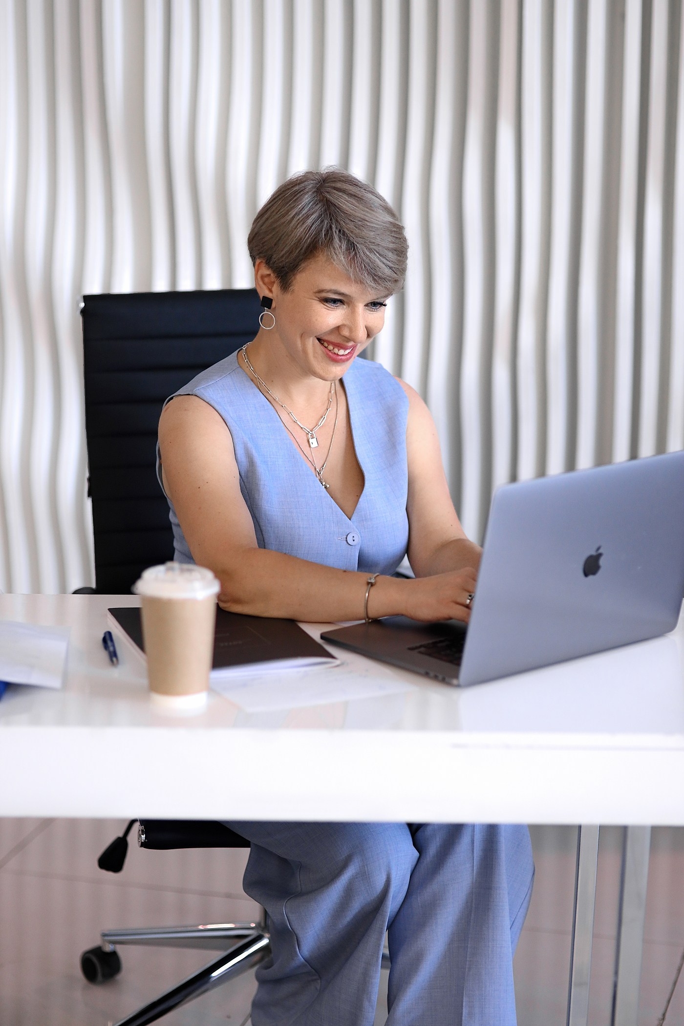 Контентная съемка для психолога в Москве, фотосессия эксперта